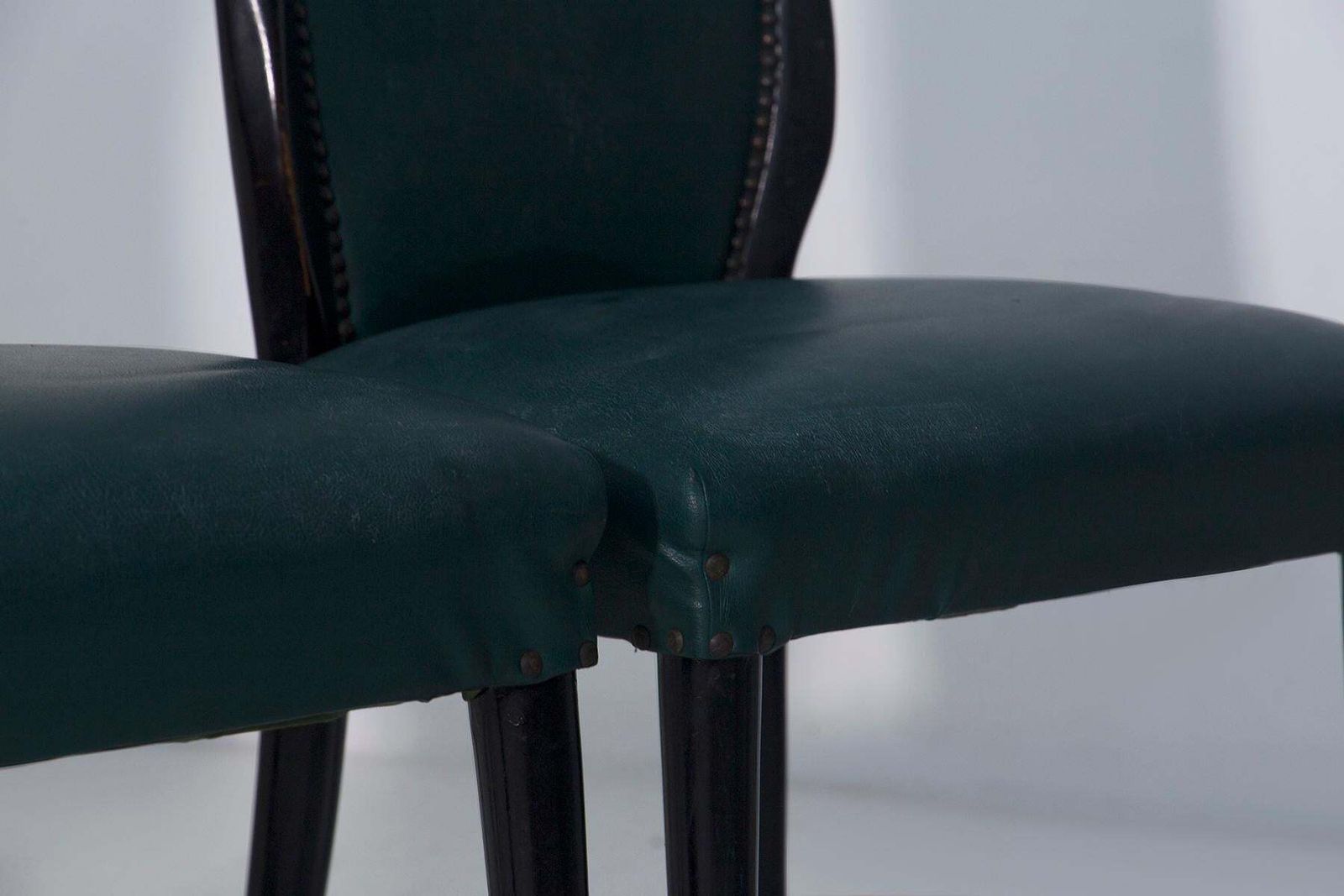 5200.0 Elegant Set Of Six Italian Made Chairs In Green Leather photo