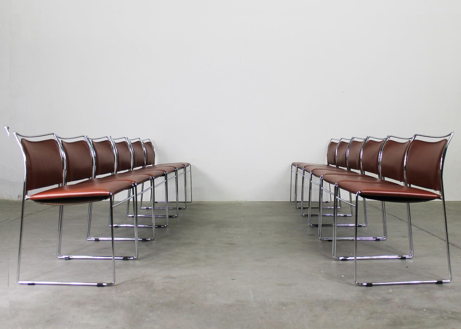 Kazuhide Takahama Set Of Twelve Tulu Chairs In Leather And Steel By Simon Gavina photo furniture