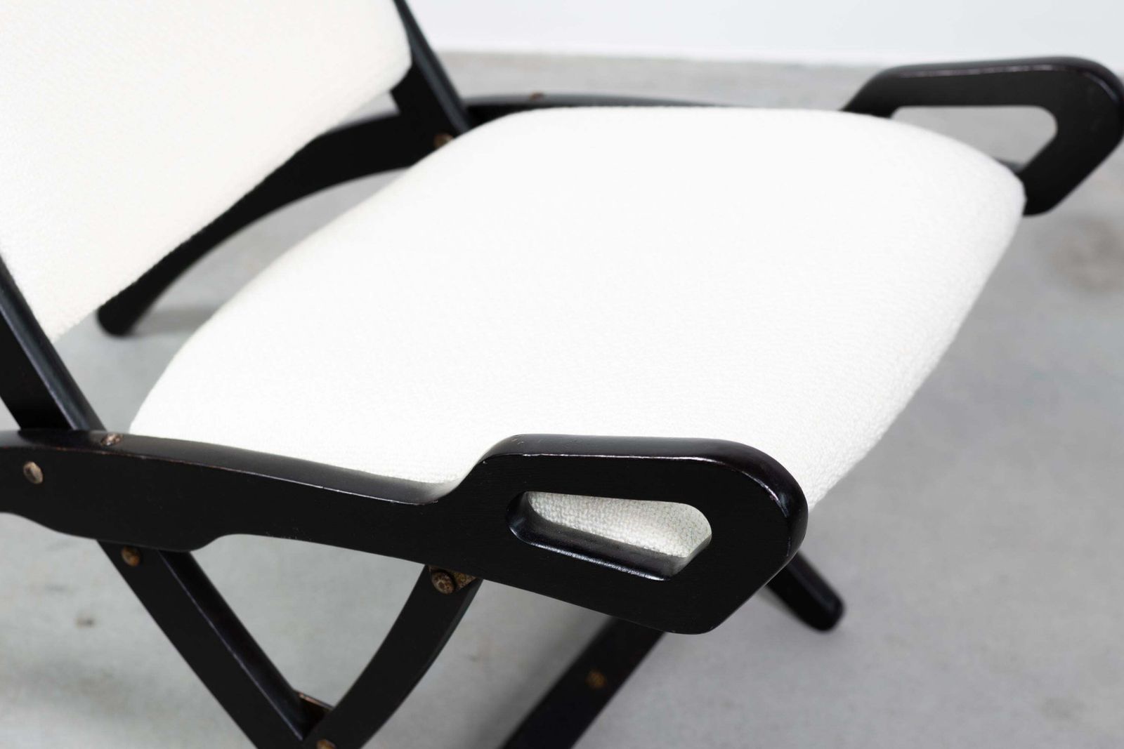 Gio Ponti Ninfea Folding Chairs In Wood And White Fabric By Reguitti 1960s Italy photo vinterior