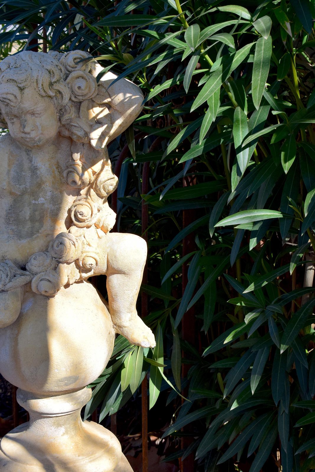 1327.0 Pair Of 20th Century Garden Cherubs On Square Plinths photo