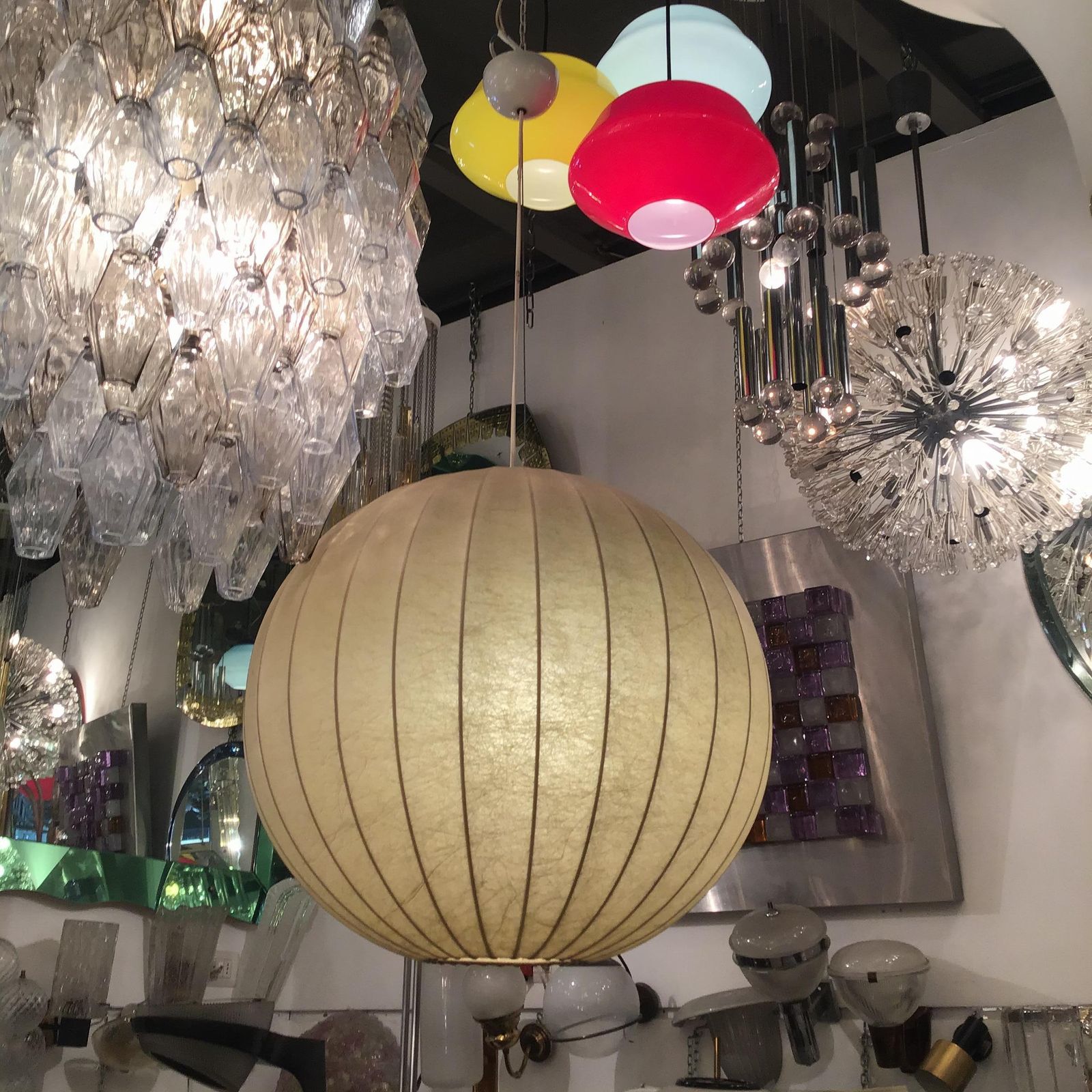 photo furniture Flos Achille And Piergiacomo Castiglioni Chandelier Cocoon Metal 1960 Italy