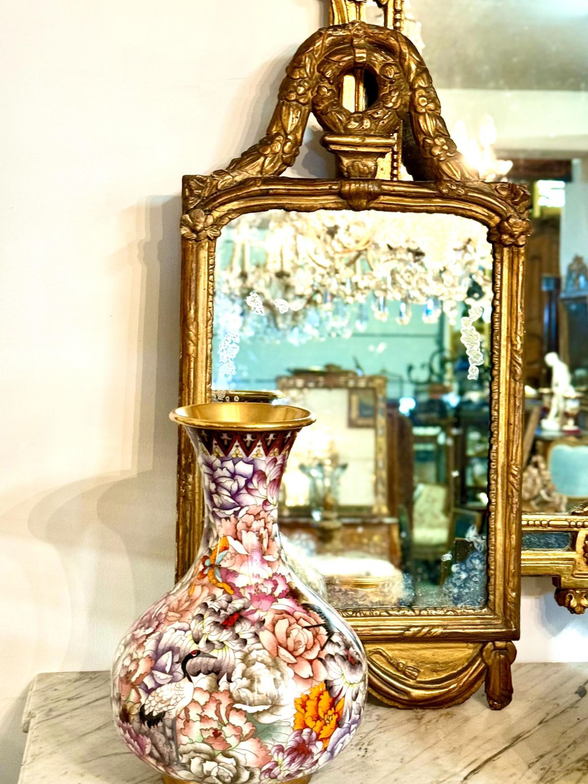 2402.0 18th Century Louis XVI Giltwood Mirror With Laurel Crest And Draped Base photo