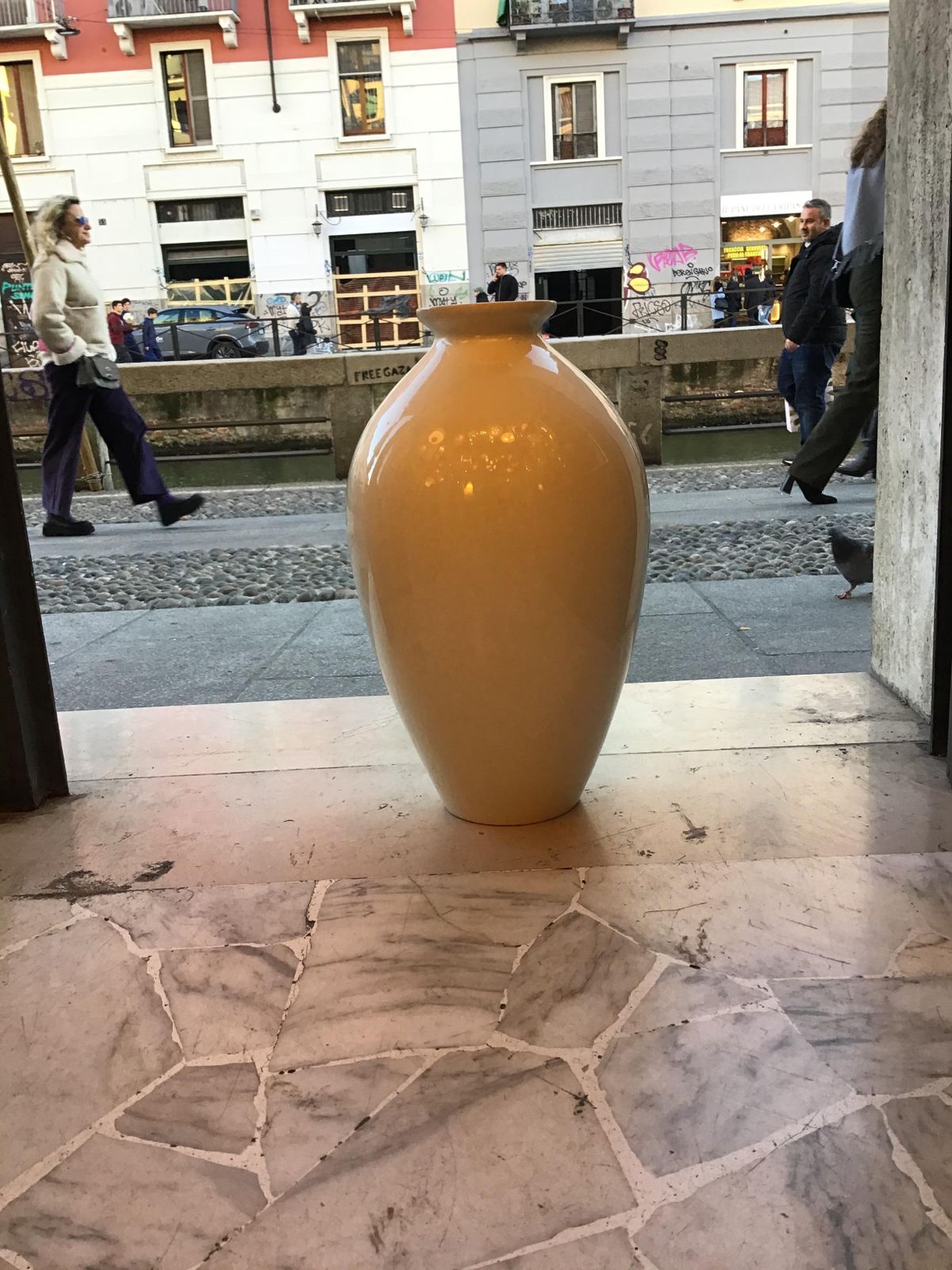 photo furniture Guido Andlovitz # Lavenia# Vase Ceramic 1930 Italy