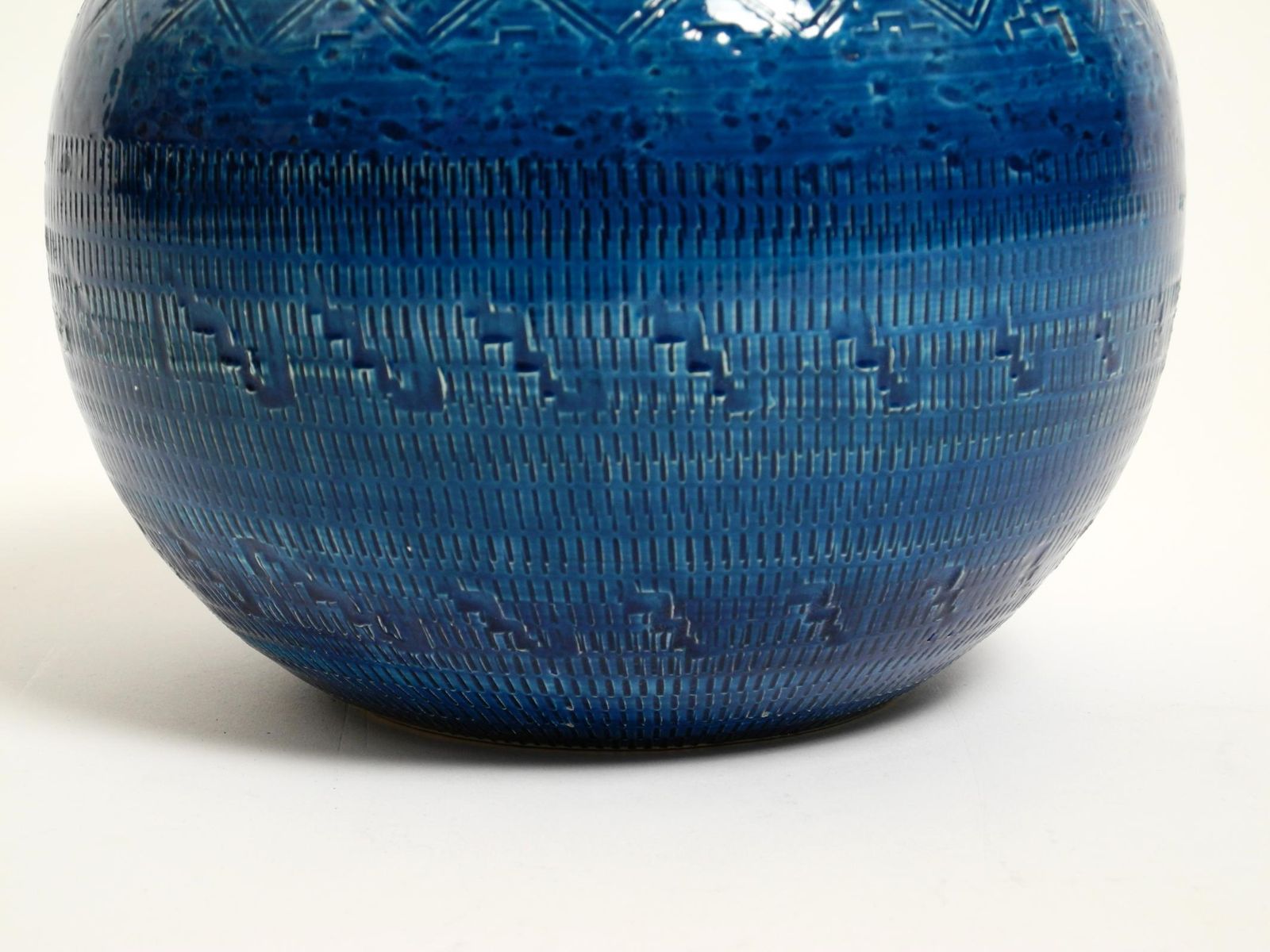Beautiful 1960s Rimini Blu Ceramic Vase By Aldo Londi For Bitossi Italy photo buy