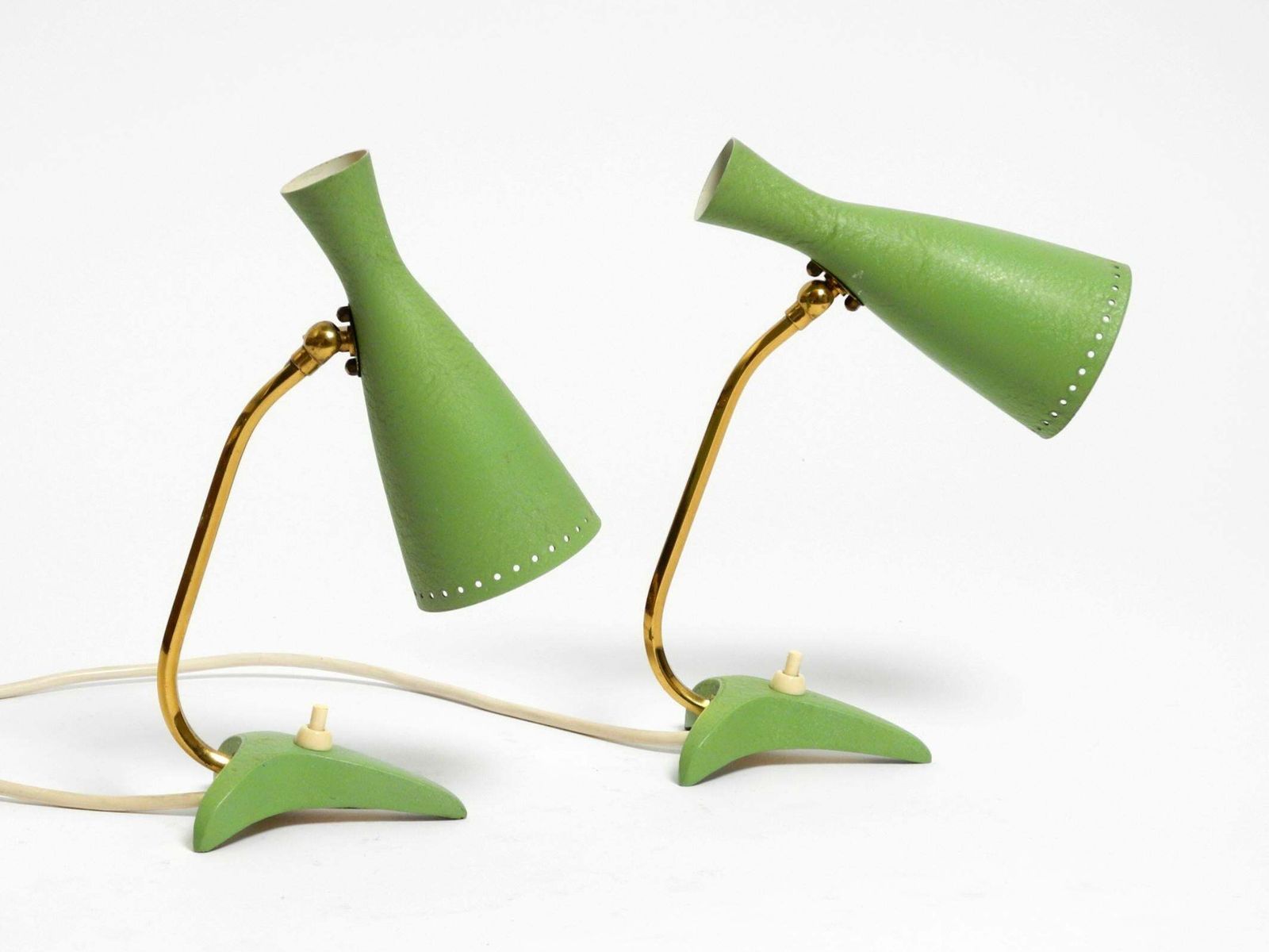 photo vintage Pair Of Beautiful Green Mid Century Diabolo Crow's Foot Table Lamps From Cosack