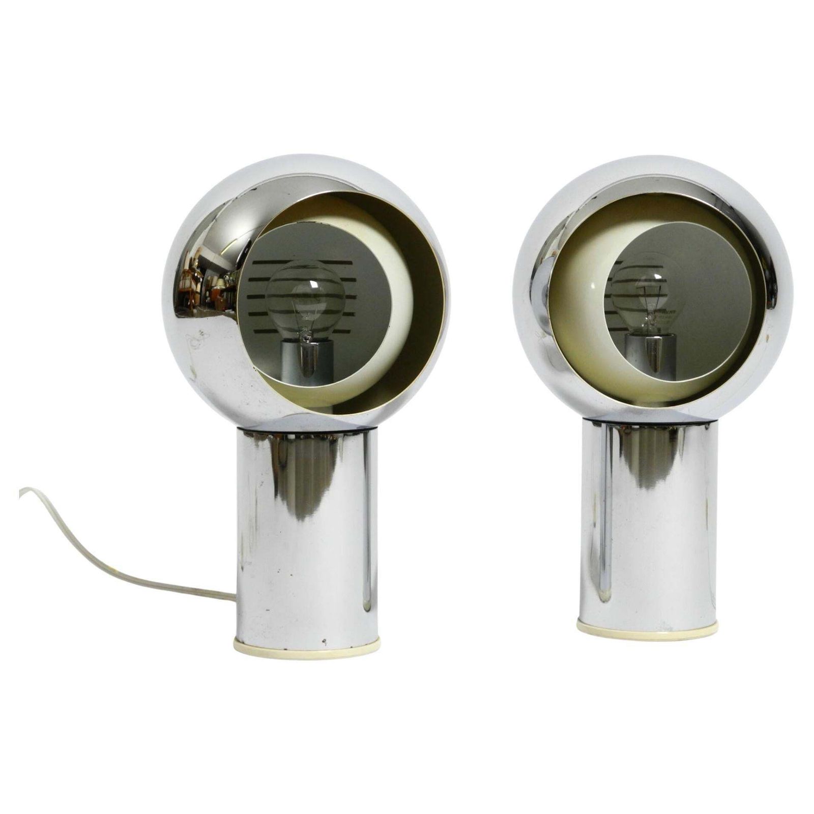 Pair Of Beautiful Large Mid Century Space Age Chrome Table Lamps   Made In Italy