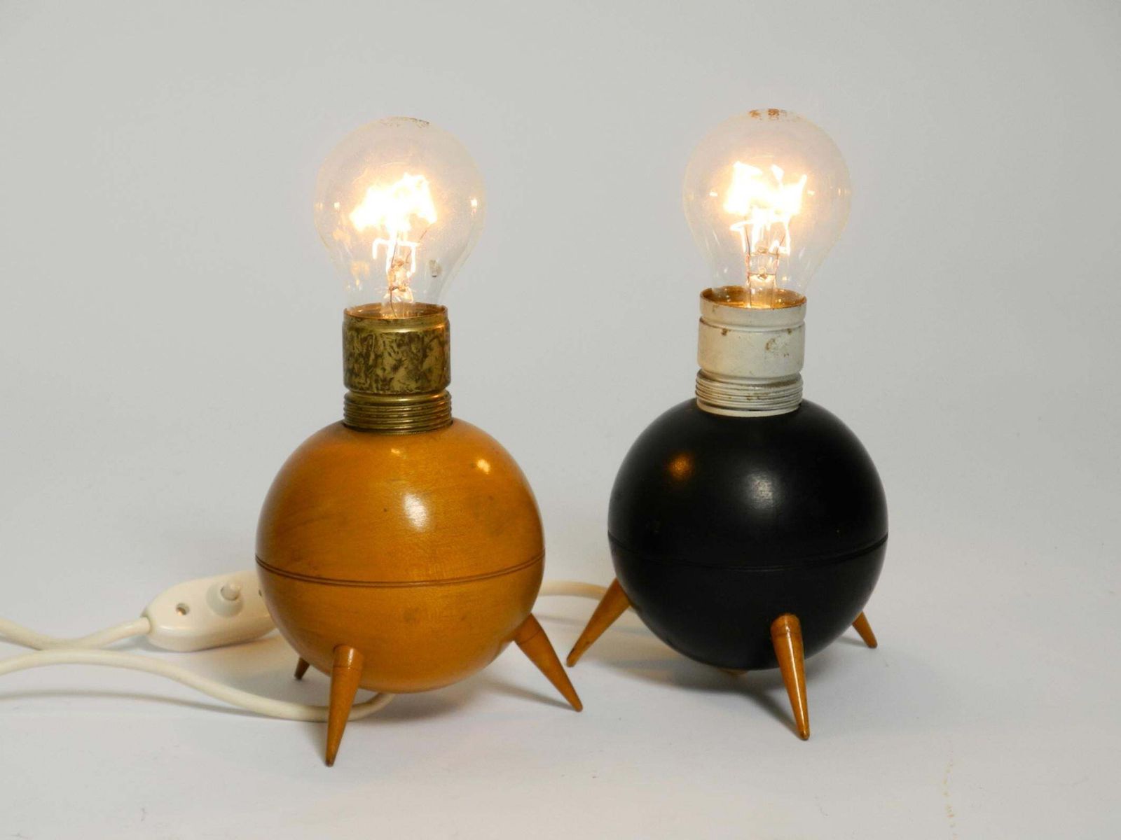 Pair Of Beautiful Small Mid Century Modern Tripod Wooden Table Lamps photo vinterior