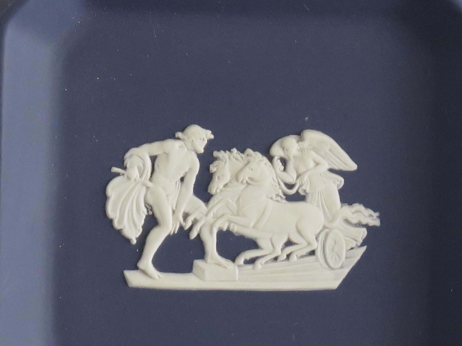 photo vinterior Two Wedgwood Jasperware Jewelry Dishes With Neoclassical Design, 20thc