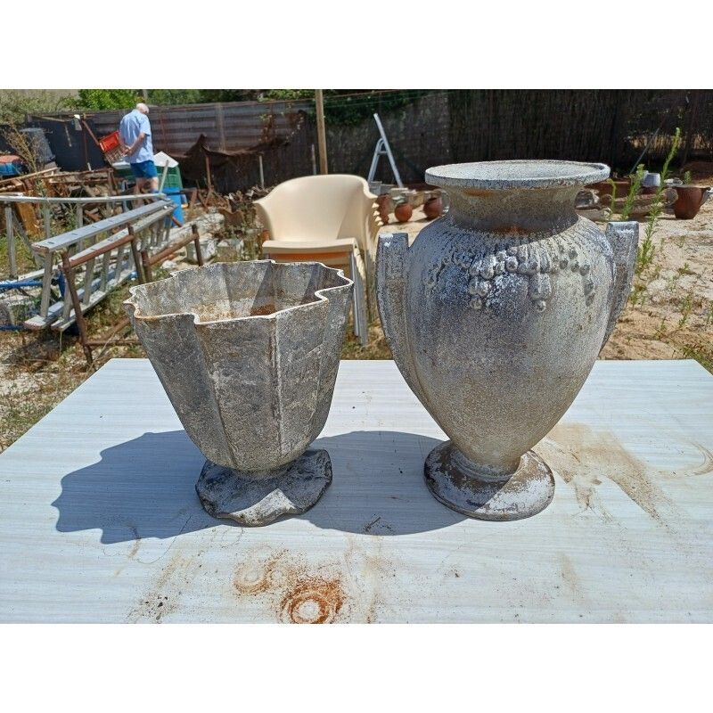 2 Cast Iron Vases 1900: Charleville   Mézières photo vintage