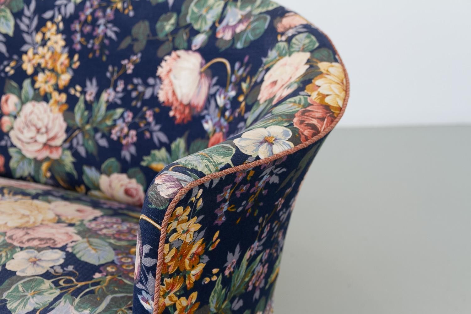 photo vintage Danish Mid Century Two Seater Banana Sofa With Floral Fabric, 1950s.