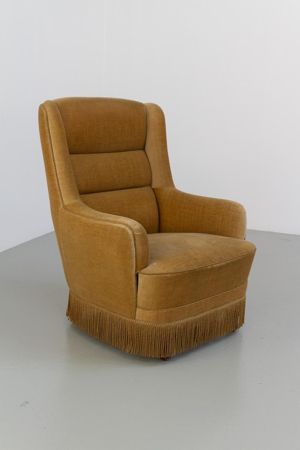 Danish Mid Century Velvet Lounge Chair, 1960s. photo 575.0