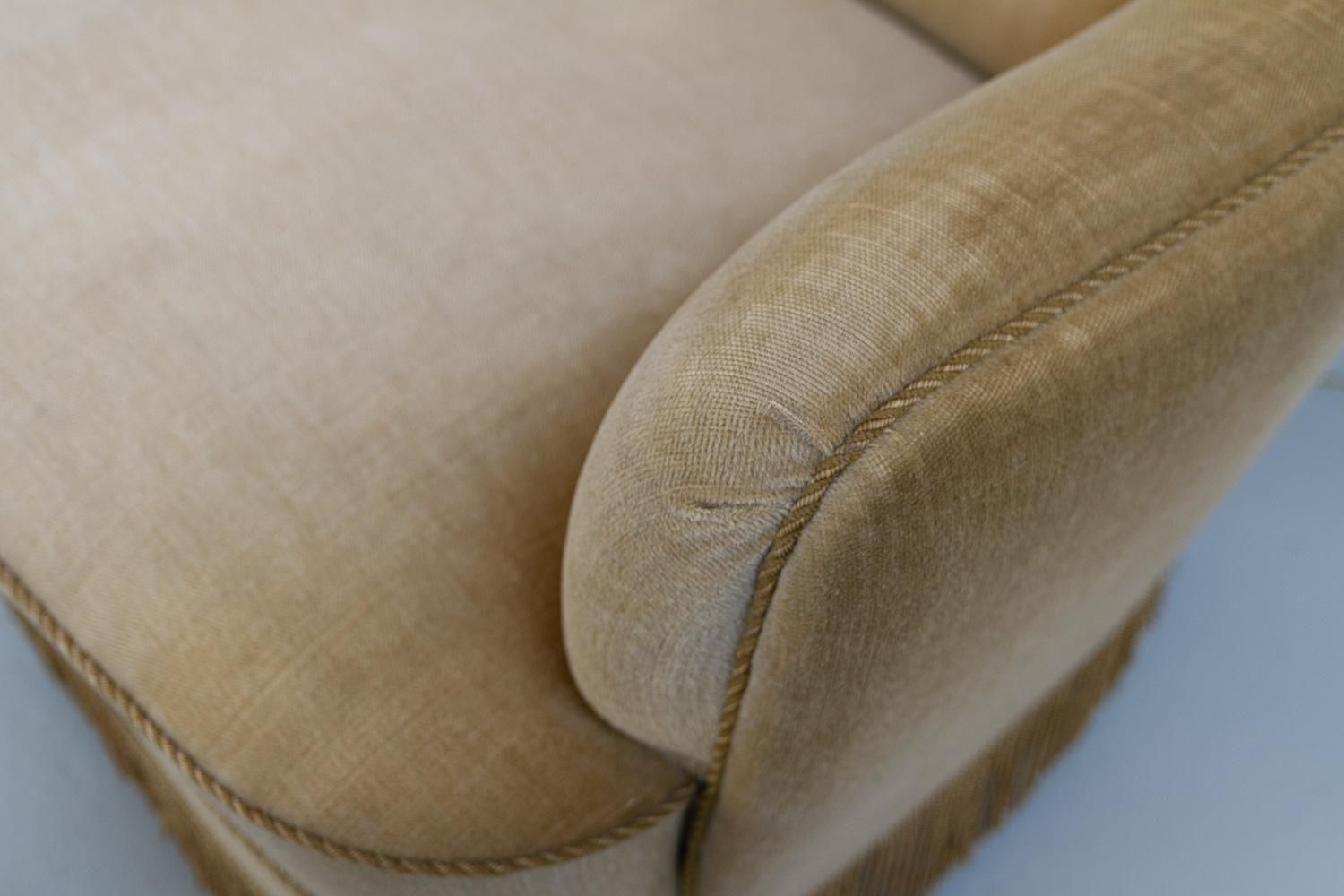 photo vintage Danish Mid Century Velvet Lounge Chair, 1960s.