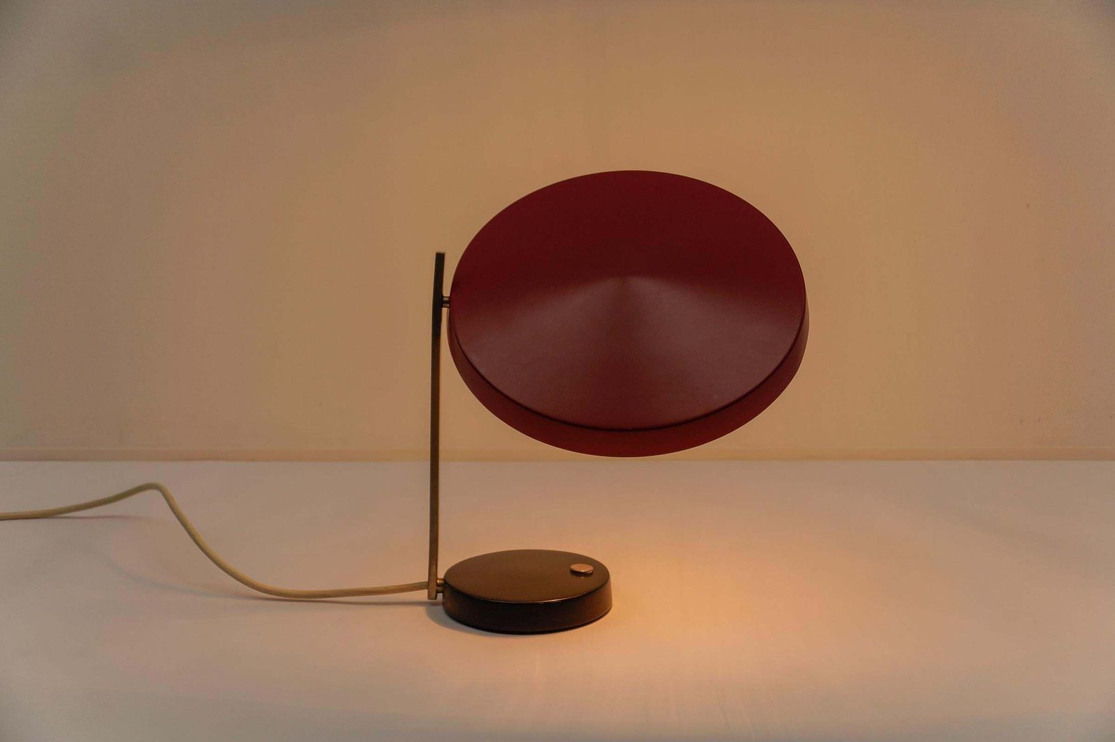 Rare Original Hillebrand Table Lamp Model Oslo From 1962, Design Heinz Pfaender photo vinterior