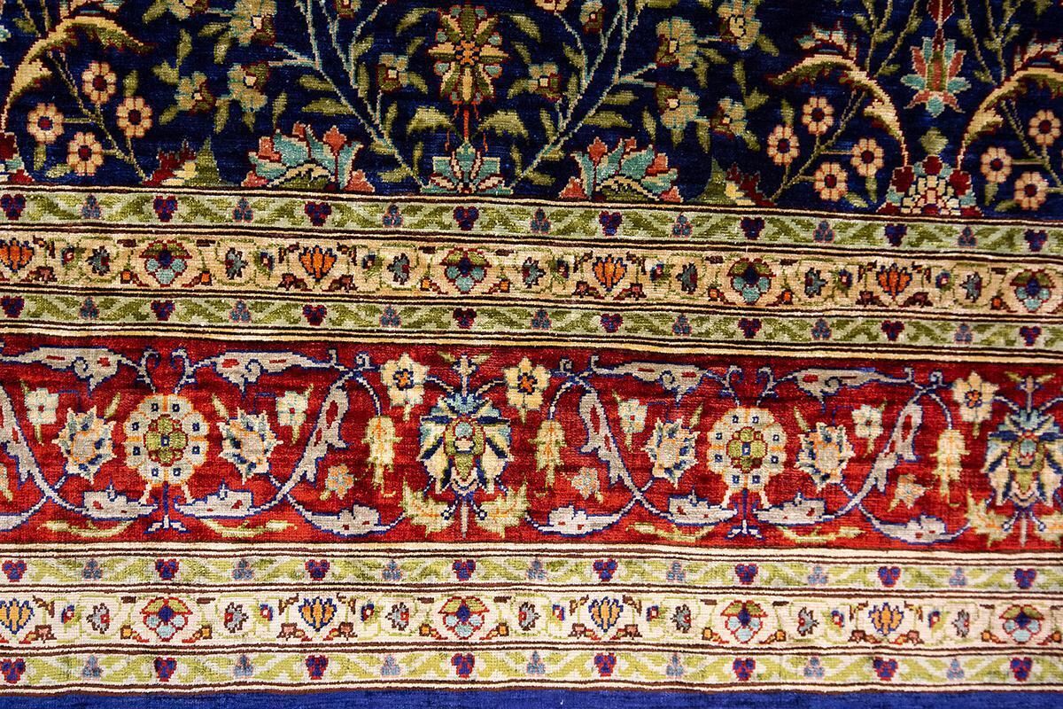 Hereke Rug Silk photo vintage