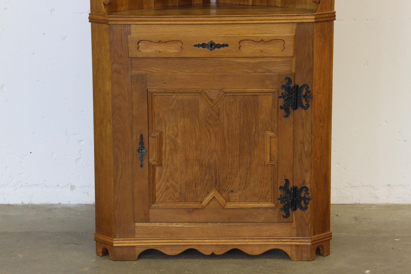 Vintage 1960s Corner Cabinet In Solid Oak Style Of Kjærnulf, Danish Modern photo vinterior
