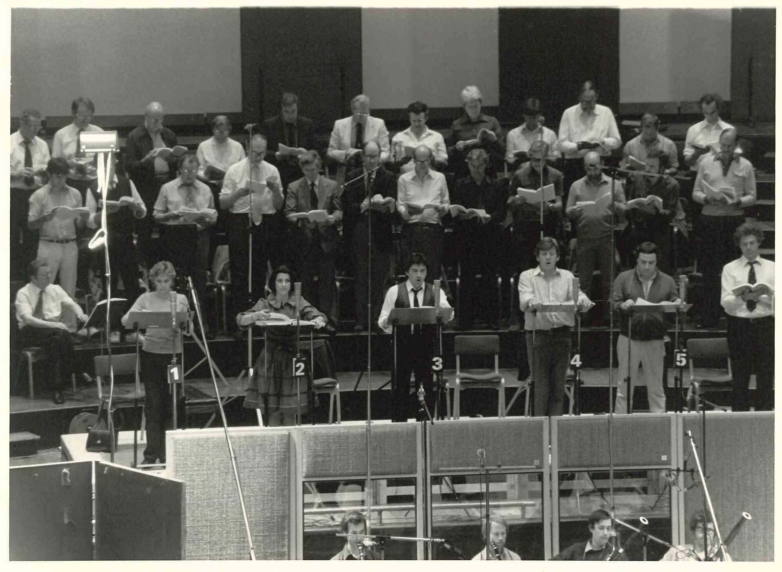 Mike Evansrecording Sessions Of The "Barbiere Di Siviglia"   Vintage Photo   1980s1980s