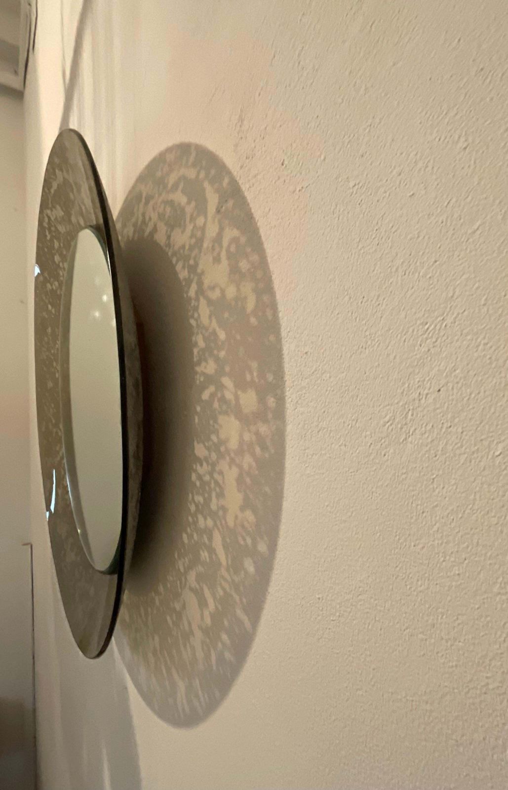 3452.0 Fontanarte   Erwing Burger   Hanging Mirror   Curved And Etched Glass. photo
