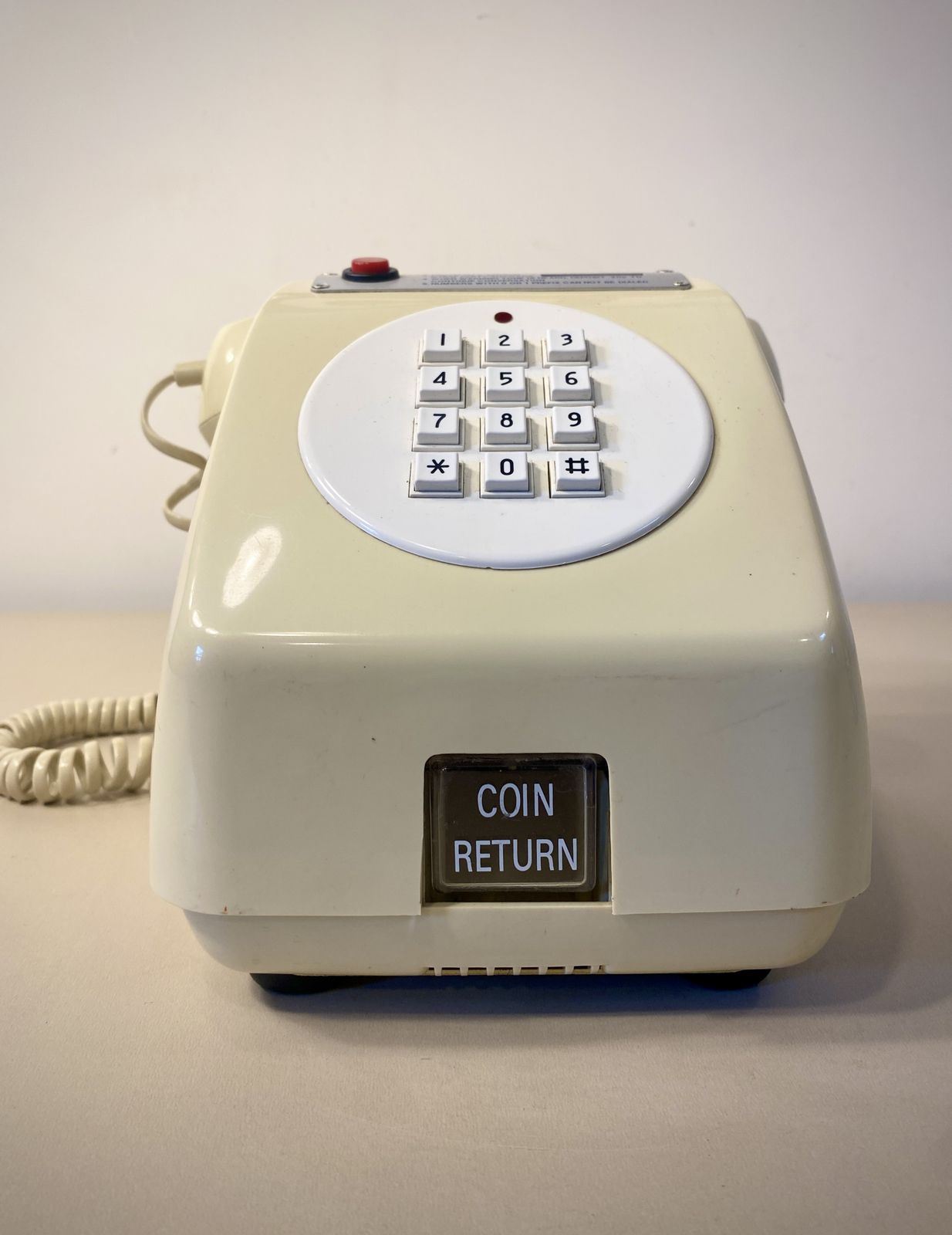 Vintage Hotel Lobby Payphone Coin Opperated Telephone 1980 photo vinterior