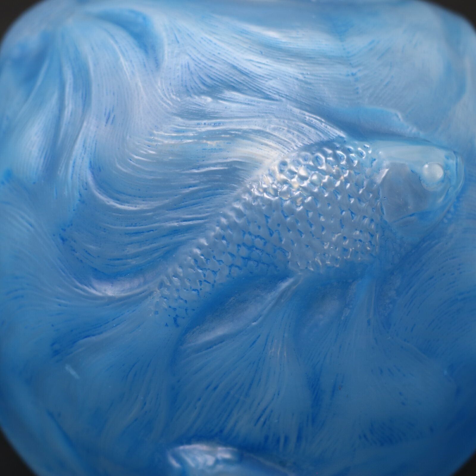 3745.0 Rene Lalique Opalescent Glass Blue Stained Formose Vase photo