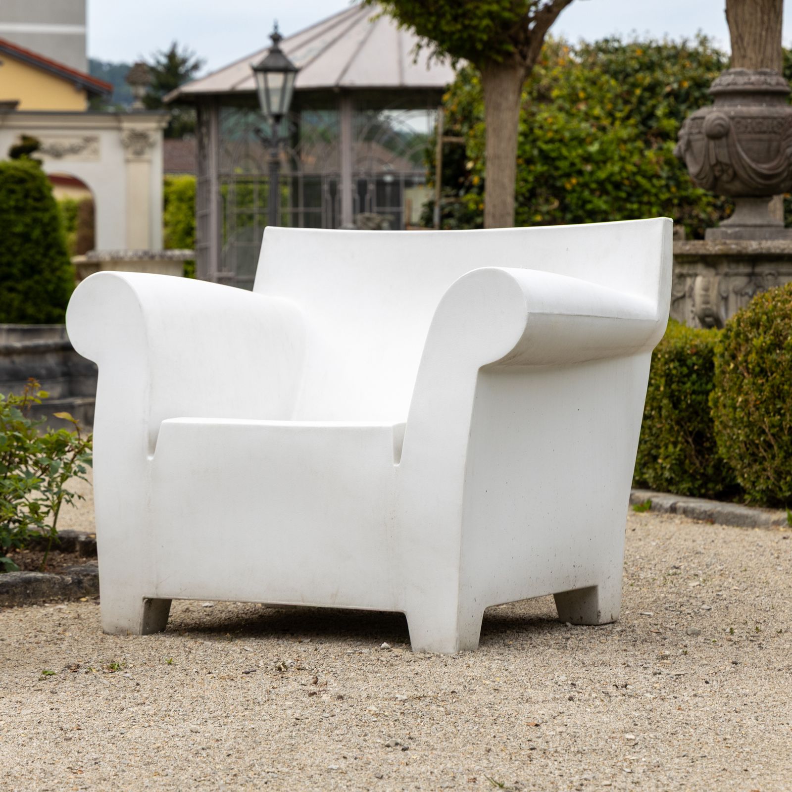“Bubble Club” Outdoor Seating Set By Philippe Starck For Kartell photo Garden Furniture