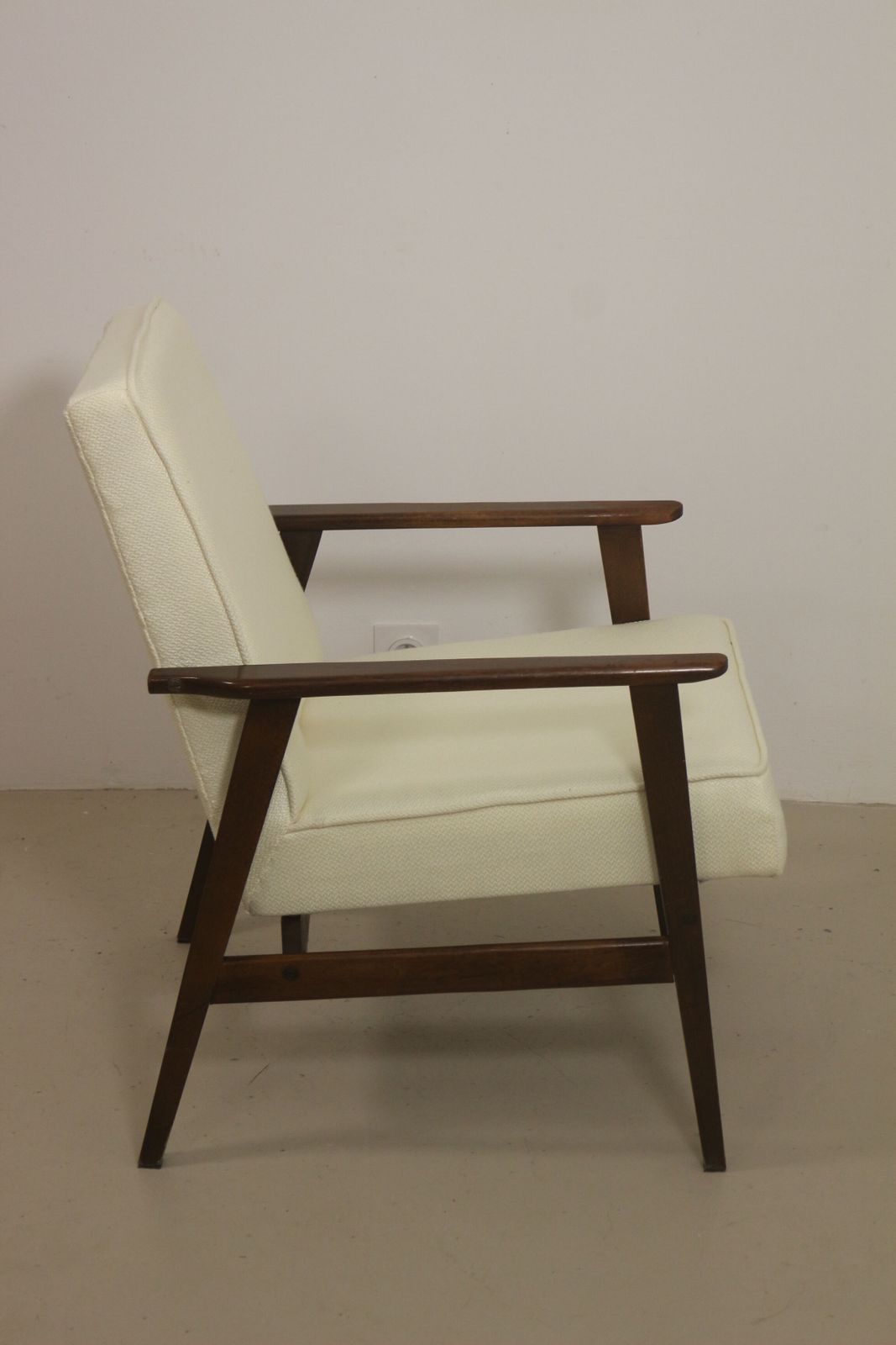 Henryk Lis 300 190 Armchair, 1970s. Ref. Sophia. photo vinterior
