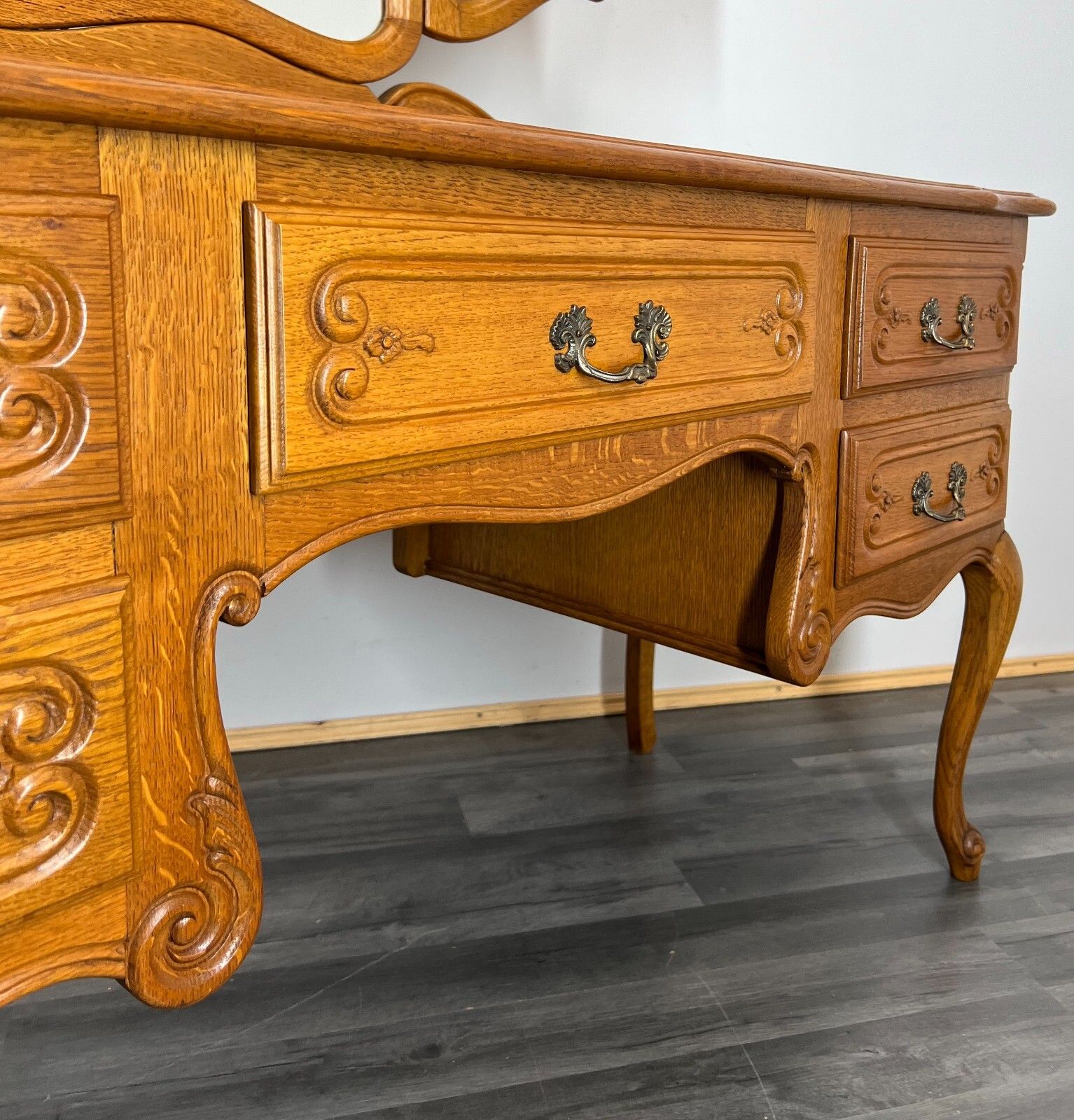photo furniture Vintage Dressing Table With Mirror French Oak Louis Vanity Table Makeup Lot 3198