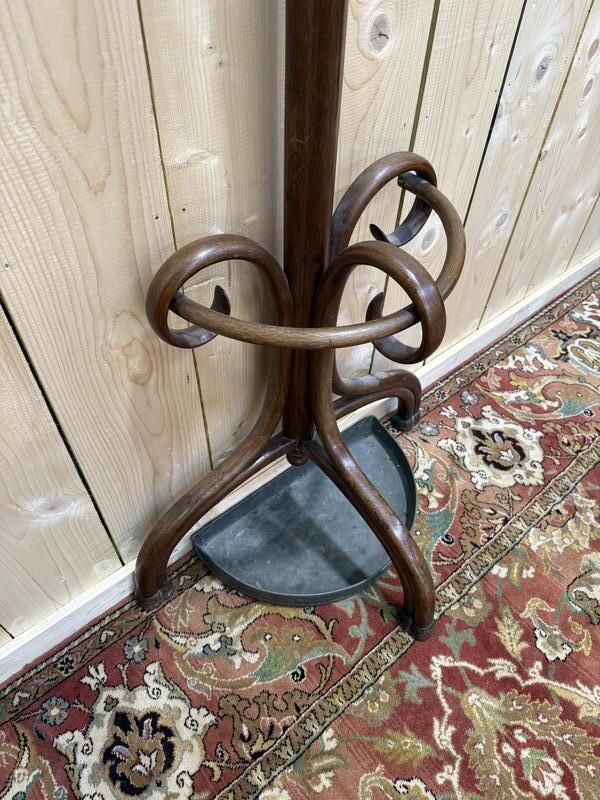 Portemanteau   Perroquet Thonet En Bois Courbé photo vinterior