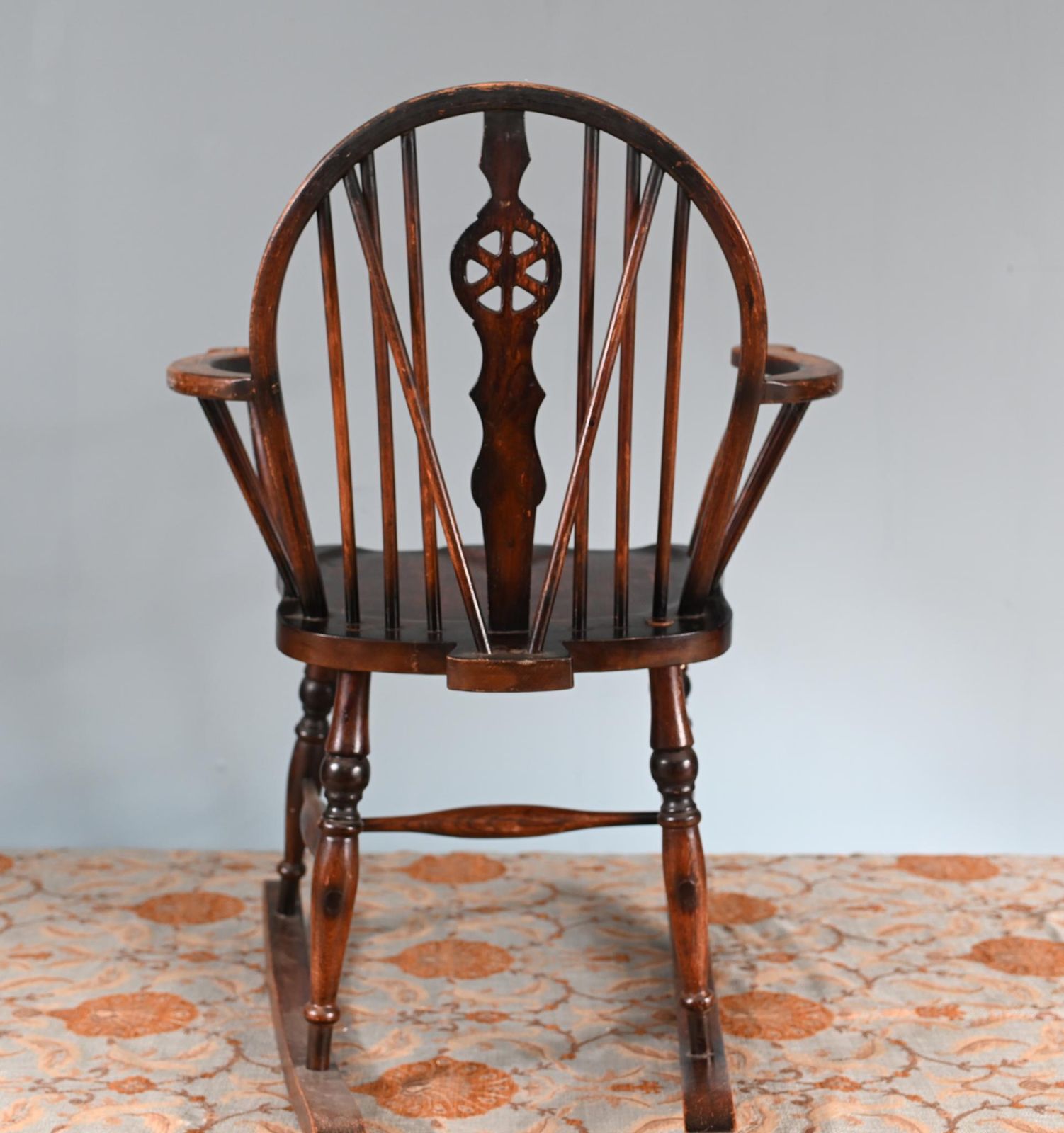 Antique Windsor Rocking Chair Wheelback 1930 photo 450.0