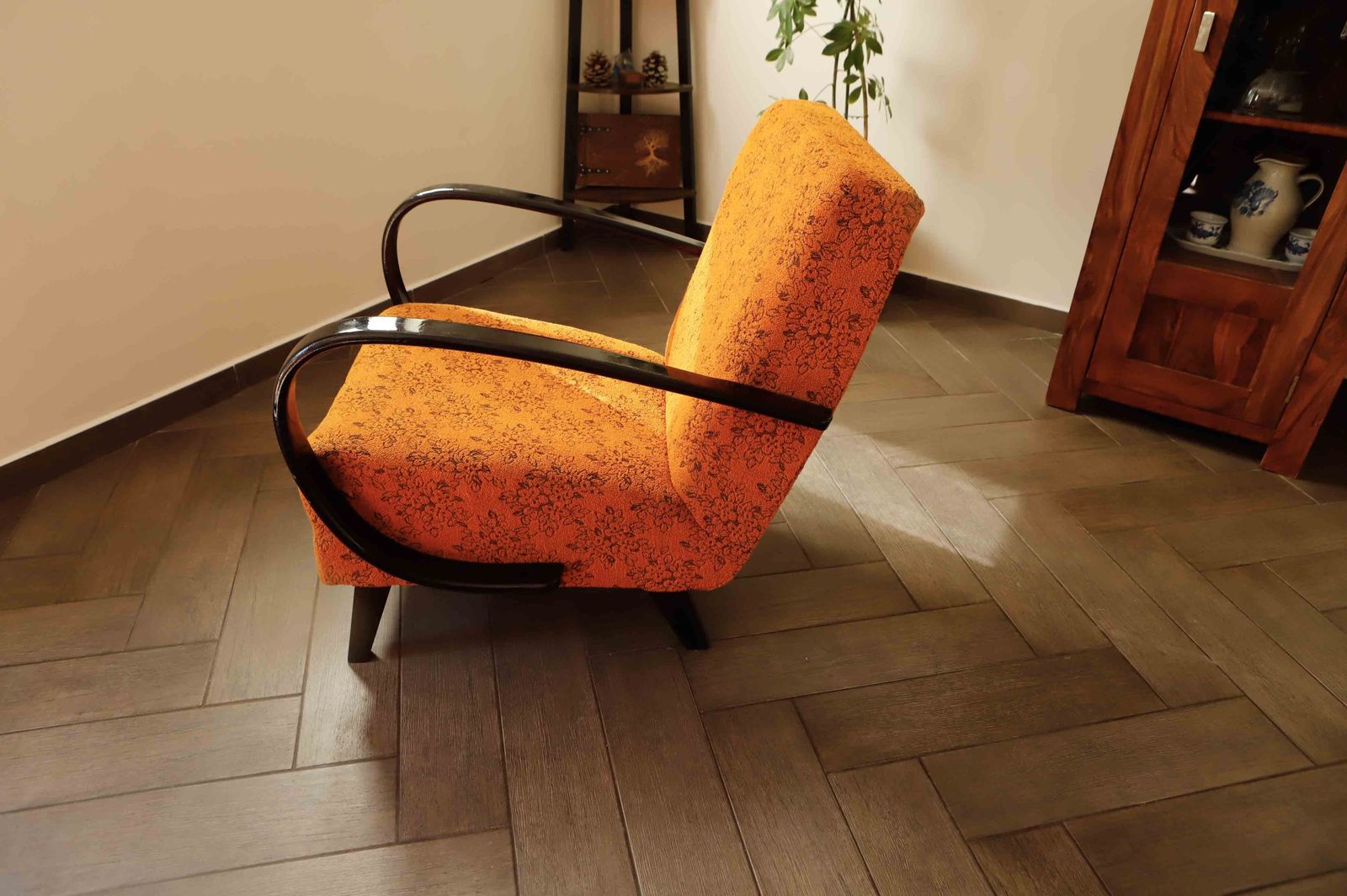 Functionalist Armchair C By Jindřich Halabala – Original Upholstery photo for sale