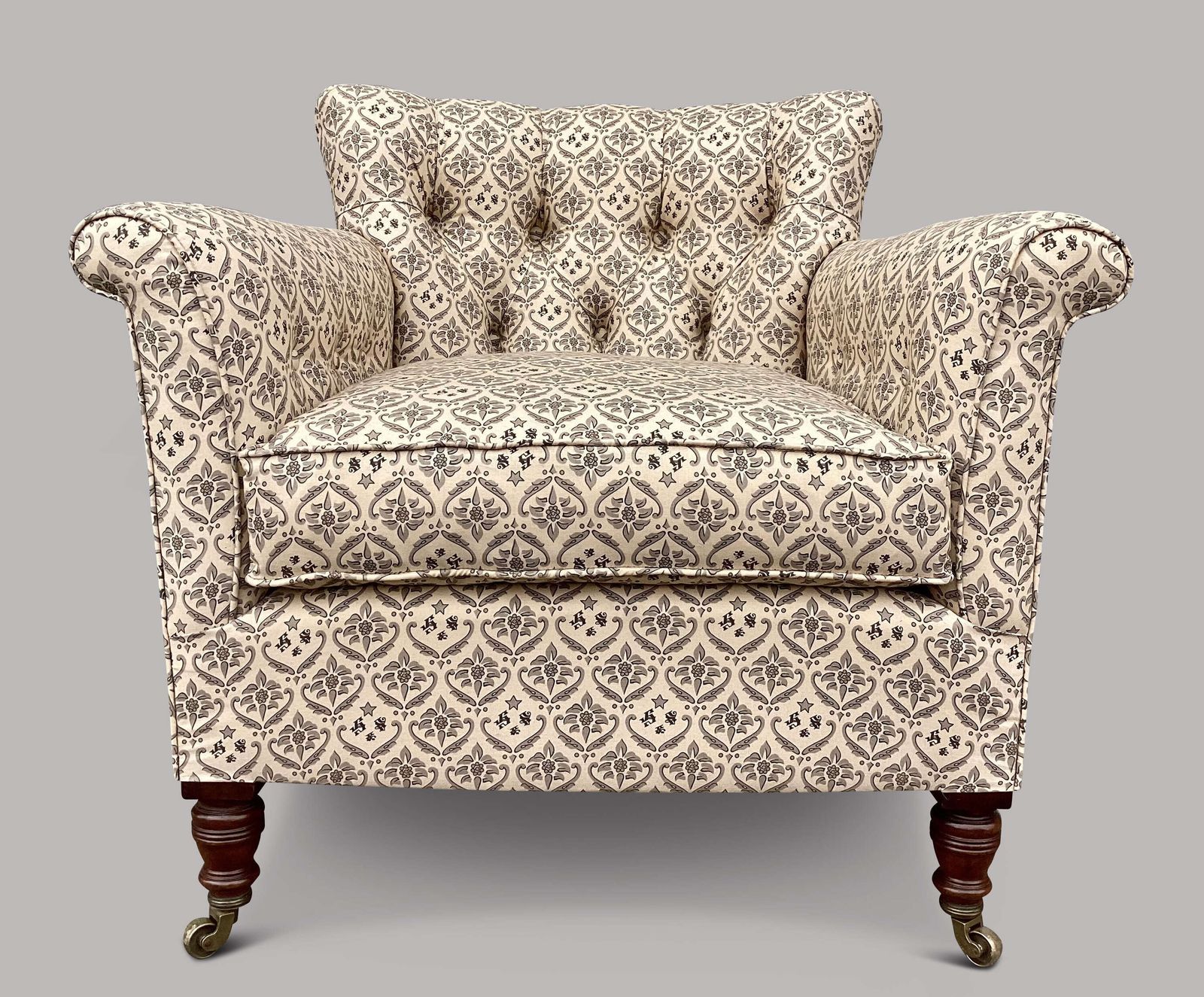 photo furniture Good C19th Howard And Sons Upholstered Woodstock Armchair