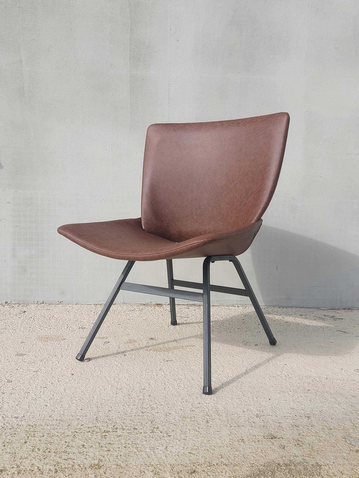 Industrial Designer Chair, Industrial Style, Shell Lounge Chair, Retro Lounge Chair, Mid Century Modern Office Chair, Niko Kralj, 1970's