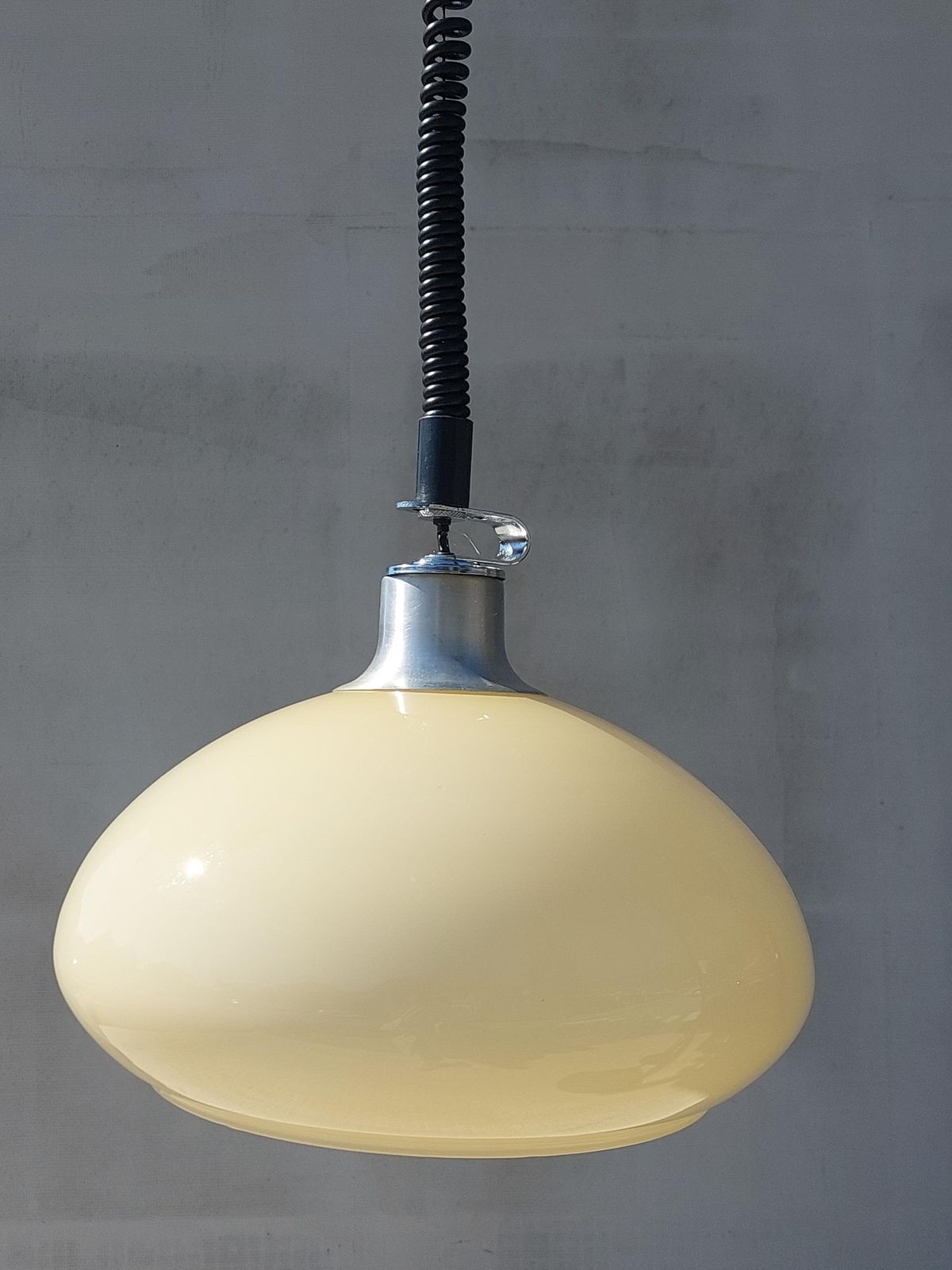 photo furniture Retro Pendant Light / Retro Ceiling Light / Retro Lighting / Ufo Pendant Light / Space Age /Space Age Pendant Lamp / Mcm Pendant Light /70's