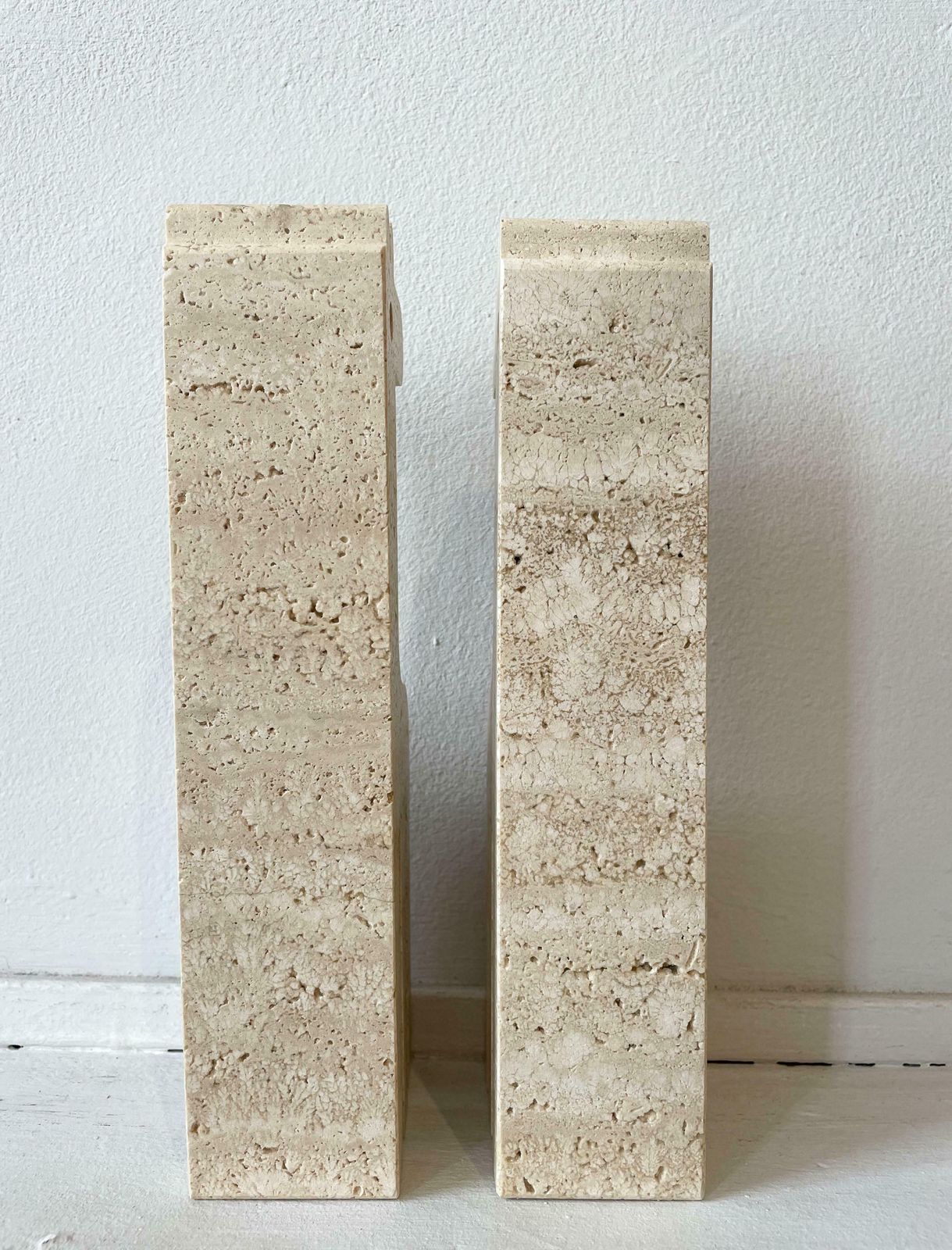 Mid Century Pair Of Giraffe Bookends By Fratelli Mannelli, Travertine, 1970s photo for sale