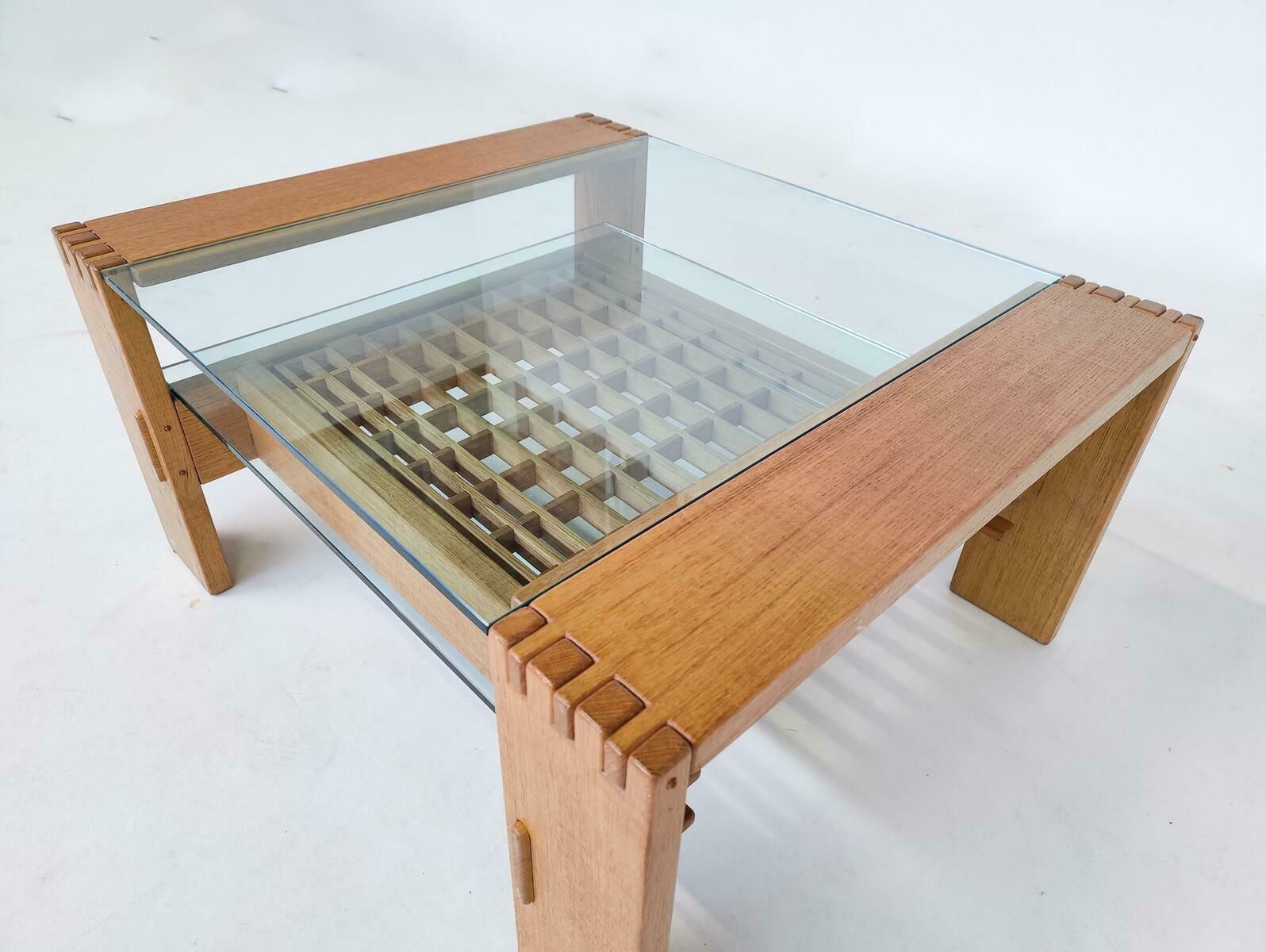 Mid Century Modern Coffee Table By Guiseppe Rivadossi, Wood And Glass, Italy photo vintage