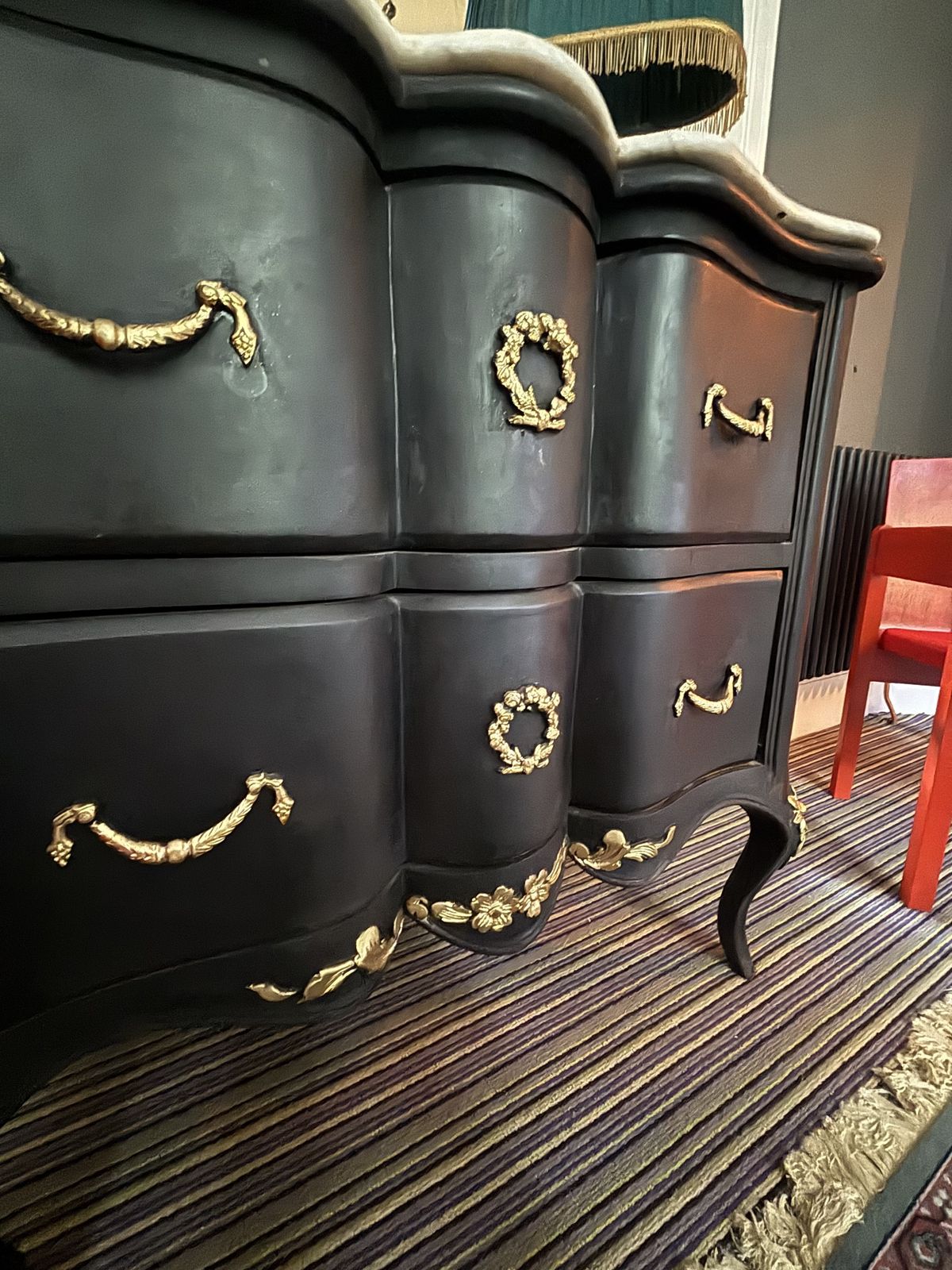 Ebonised Serpentine Fronted French Drawers With Marble Top And Gilt Decorations photo vinterior