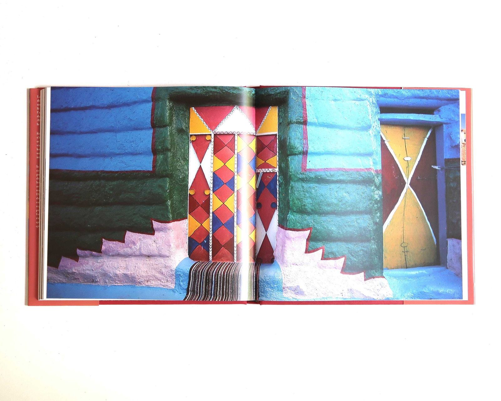 French Book "Tableaux D'arabie" By Thierry Mauger, 1996 / Architecture, Architect, Tribal, Primitive, Vernacular, Colorful Wall, Arab, House photo Home Decor