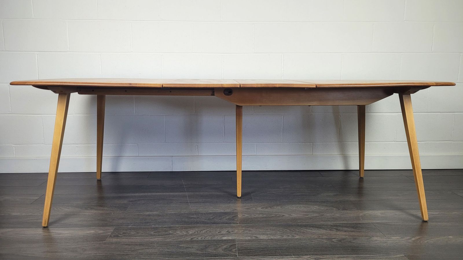 Ercol Grand Extending Dining Table, 1960s, photo buy