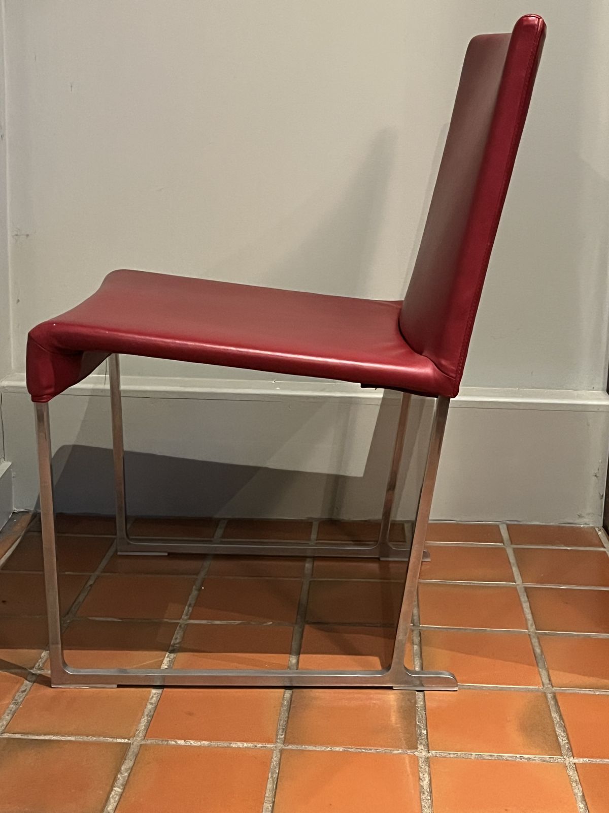 Dining Chairs B&B Italia Magenta Leather And Brushed Aluminium photo for sale
