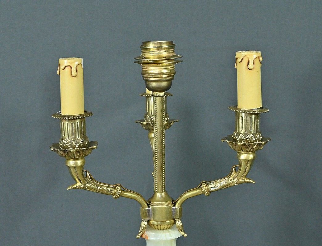 Lighting Important Onyx And Bronze Lamp, Louis XVI Style – 20th Century photo