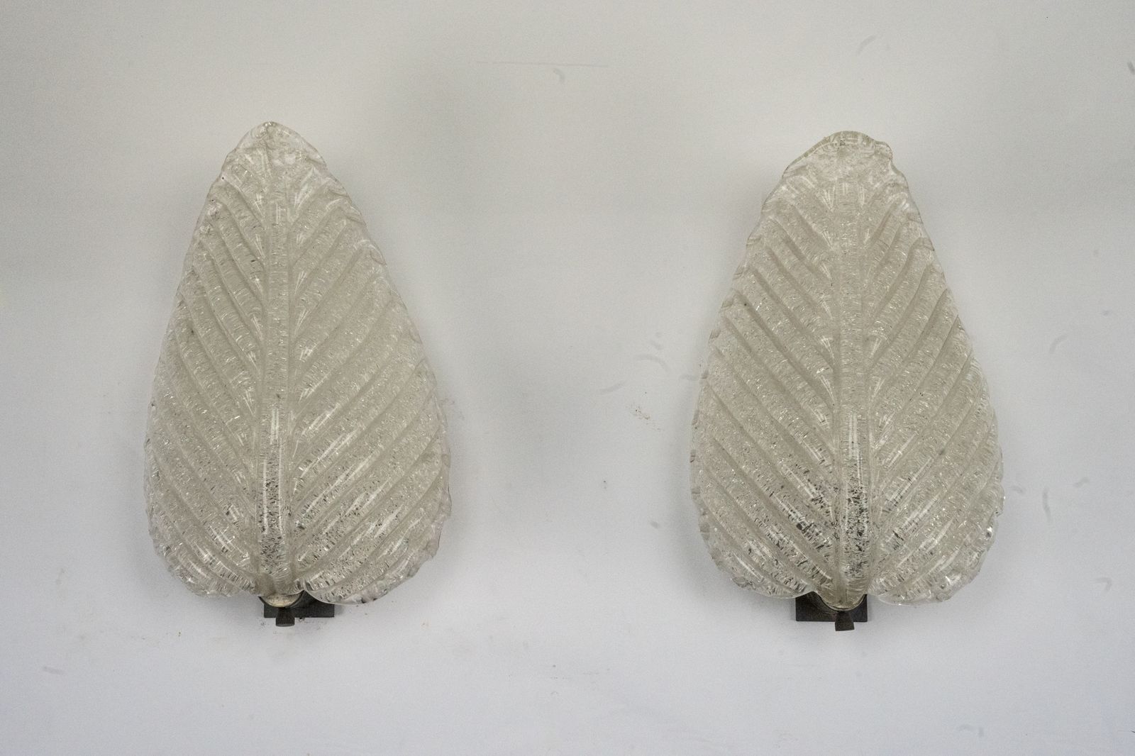 Pair Of Wall Lamps By Ercole Barovier In Rugiadoso Murano Glass, Italy 1950s photo vinterior