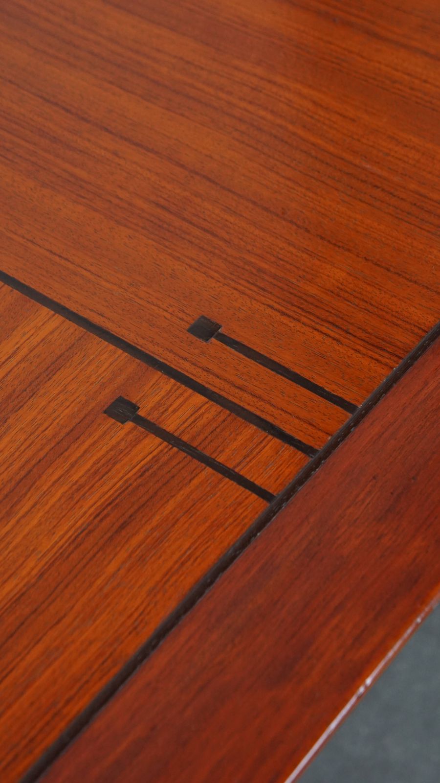 photo buy Grote, Vierkante Art Deco Salontafel – Schuitema Decoforma