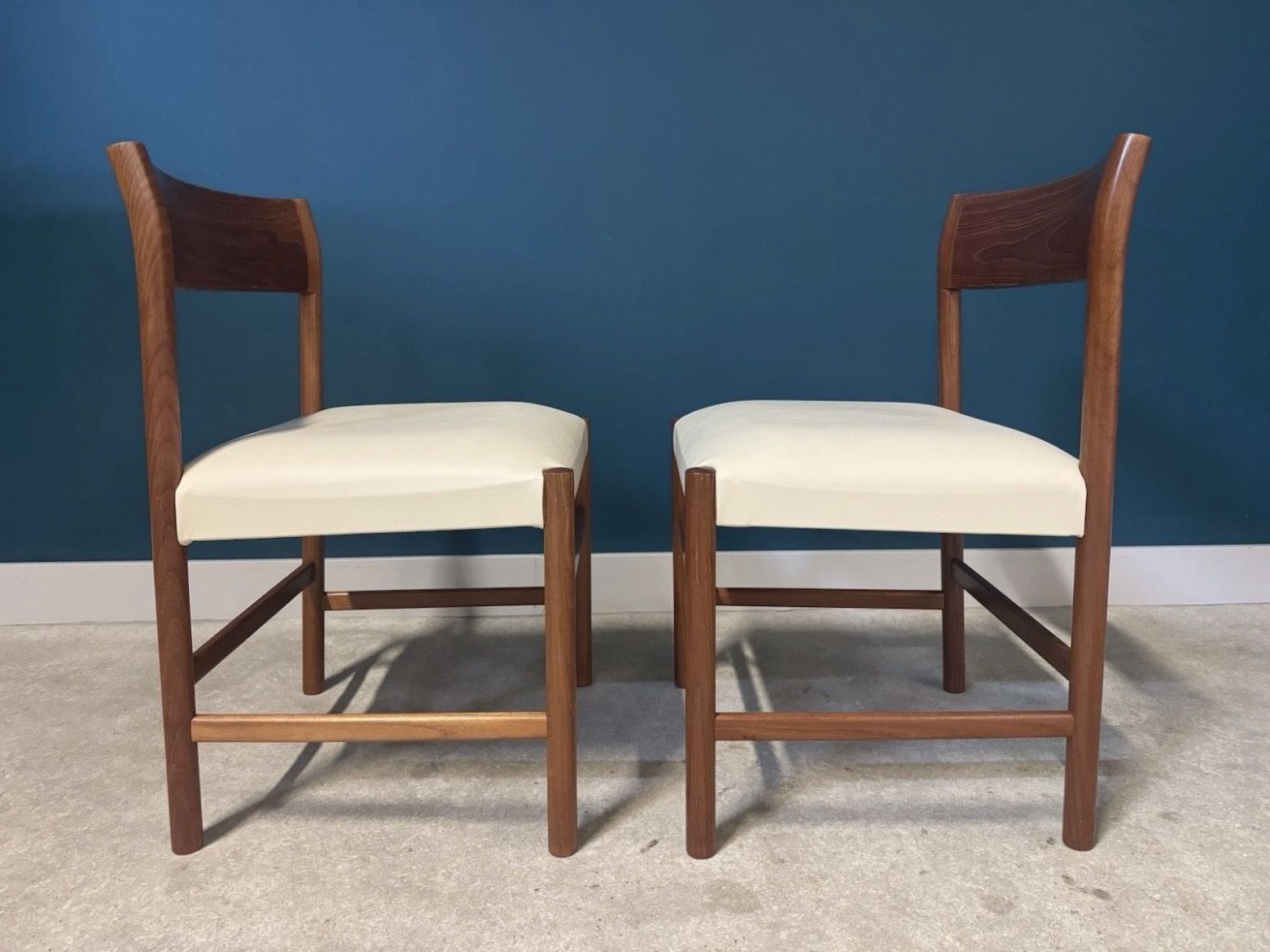 photo for sale “Model 9” Dining Chairs Designed By Arne Halvorsen For L.Jacobsen Mobelsnekkeri