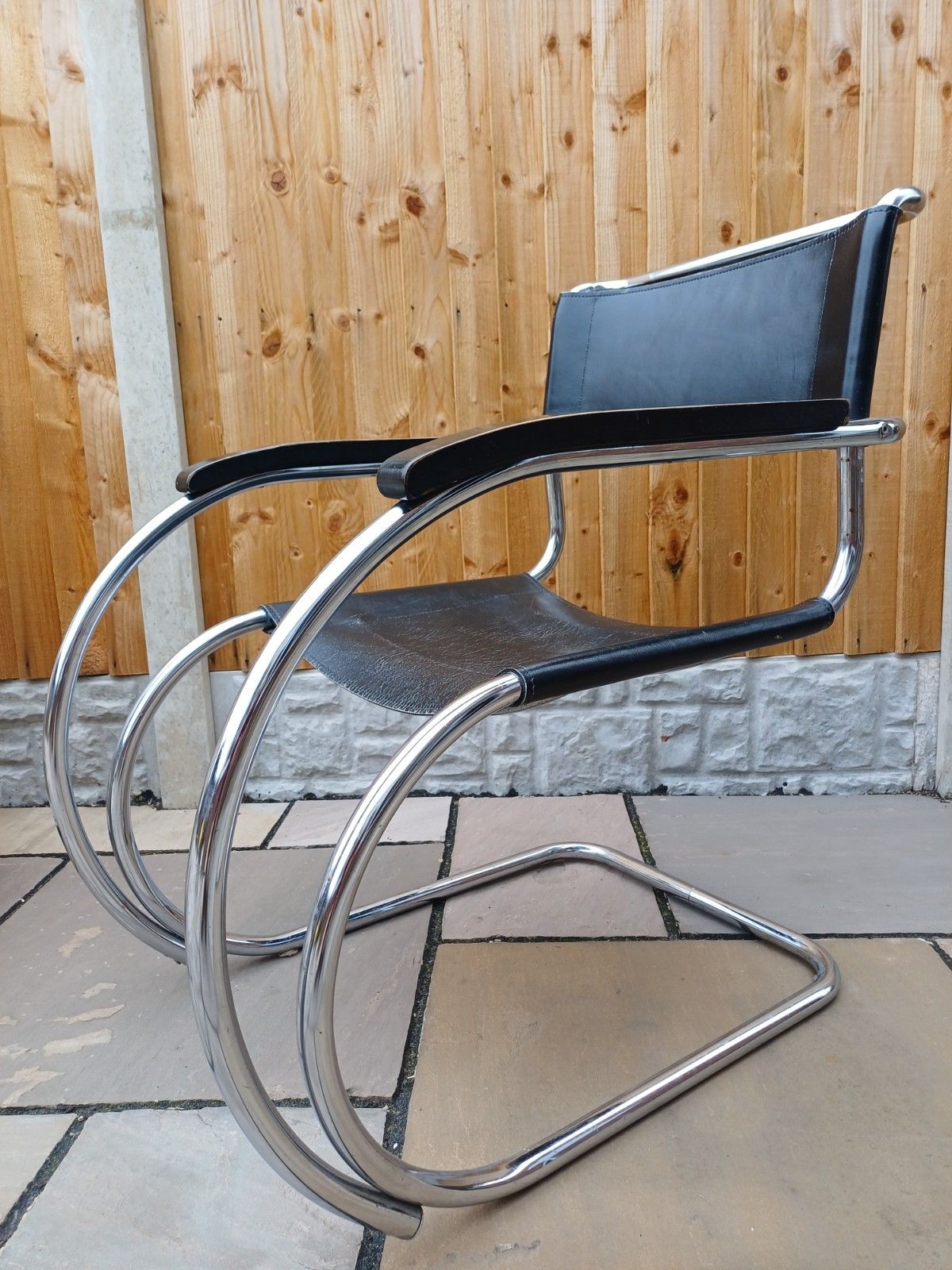Mies Van Der Rohe Mr20 Armchair Leather Chrome  Armchair Black Leather Vintage photo buy
