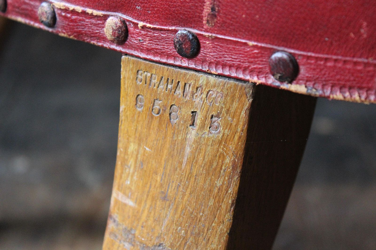 4060.0 Circa 1845 Robert Strahan & Co Ireland Dublin Red Leather Armchair, Elveden Hall photo