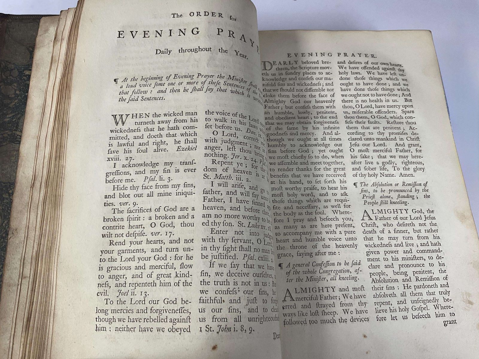 Antiquarian Book, The Book Of Common Prayer 1791. photo vintage