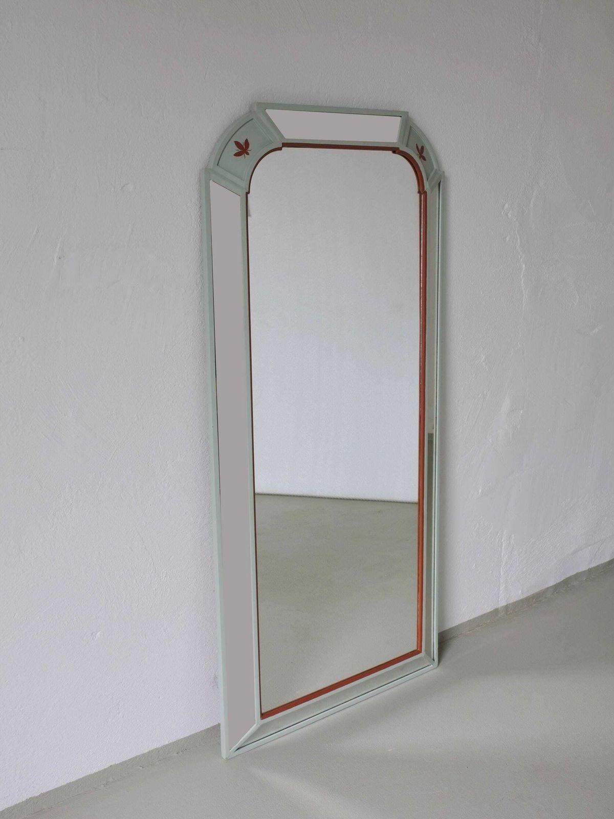 Zweedse Geschilderde Ladekast Met Spiegel | Carl Larsson Stijl | Jaren 1940 photo furniture