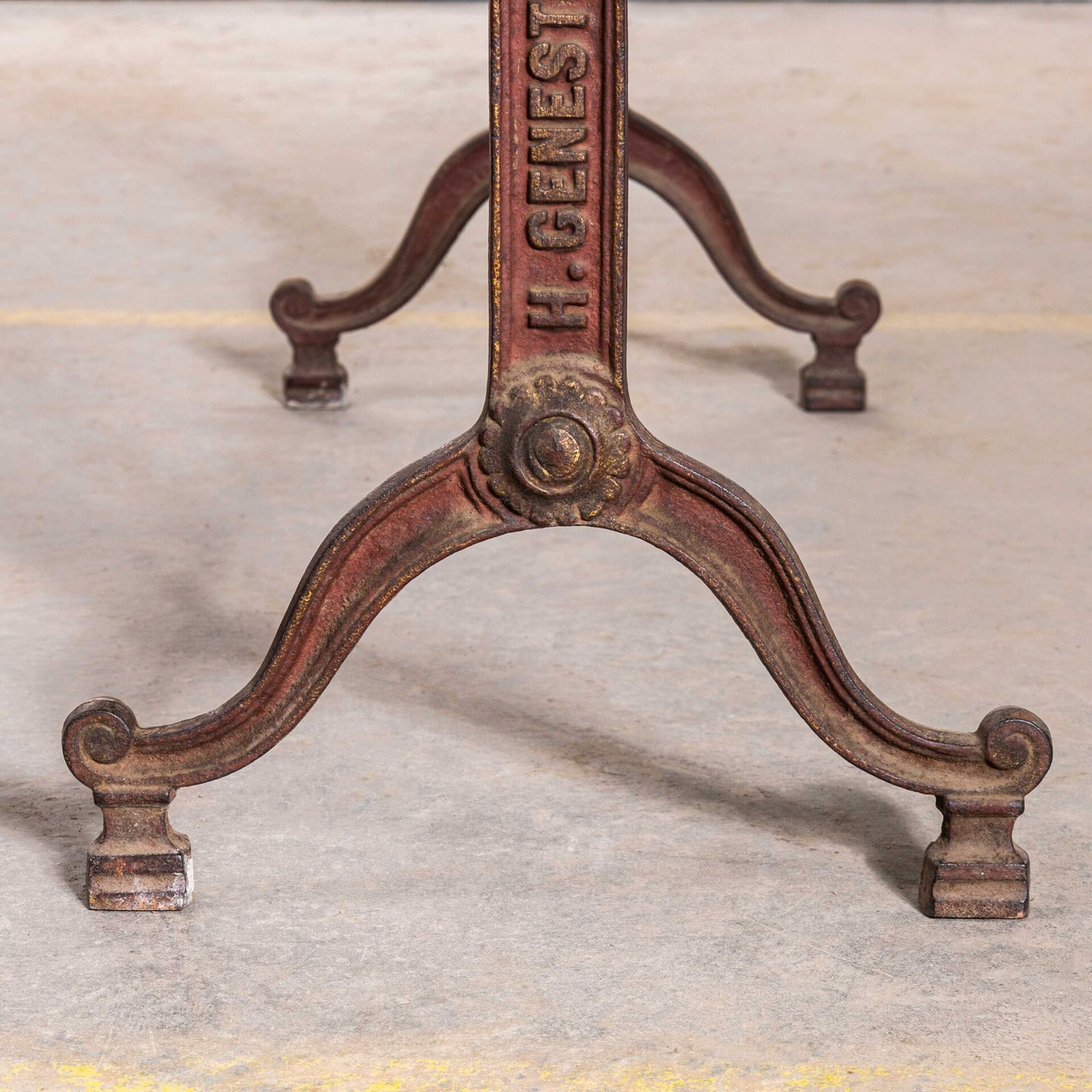 1940’s Original French Intricate Relief Cast Base Table (3577) photo 594.0