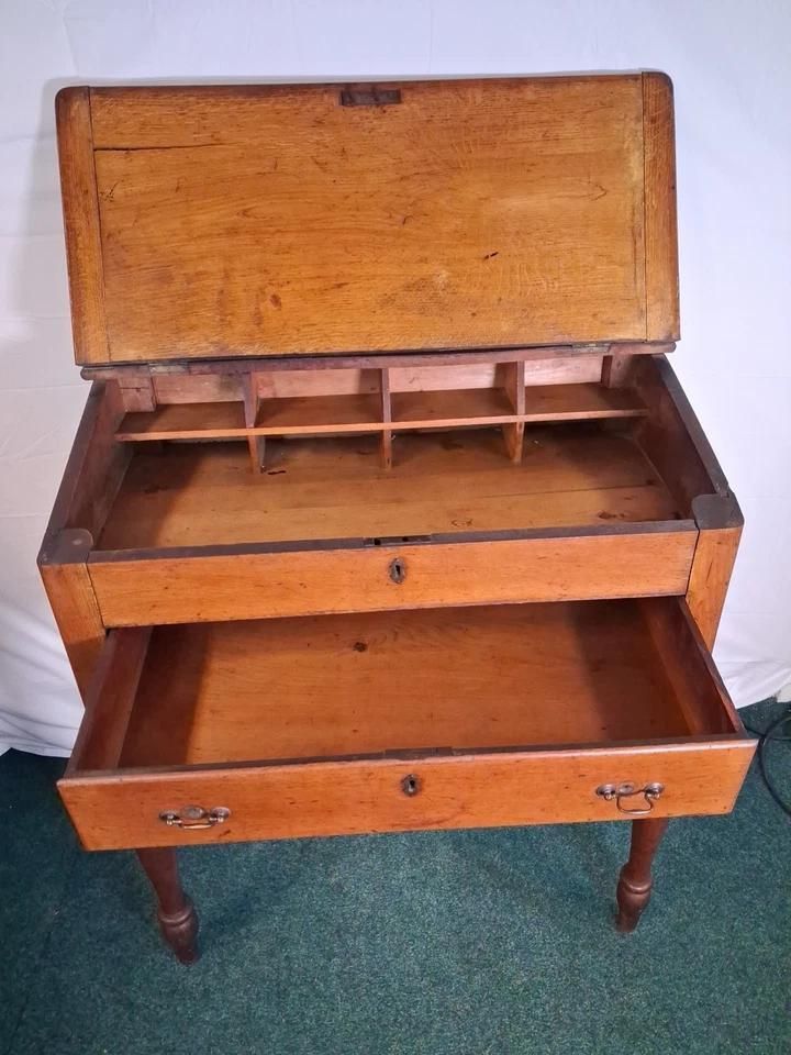 Victorian Clerks Desk Beautiful Condition With Lots Of Patina photo vinterior