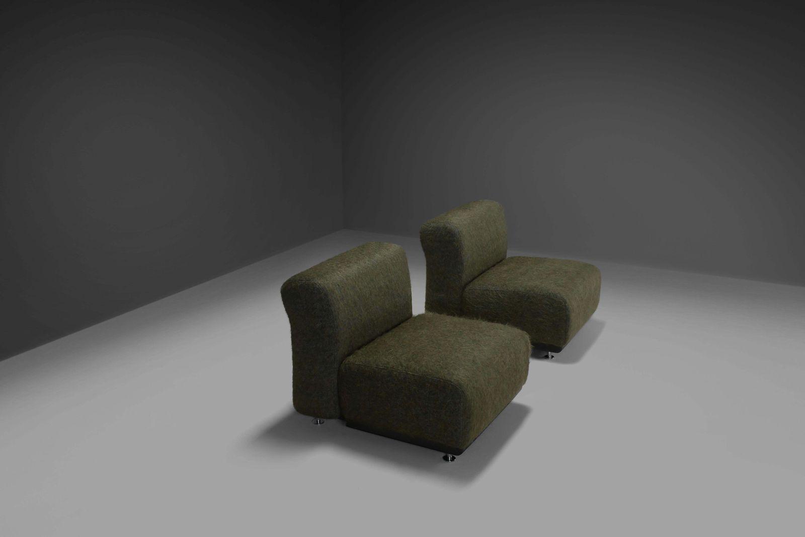 Set Of Two Fabric And Fiberglass Easy Chairs By Alberto Rosselli For Saporiti photo 5881.0