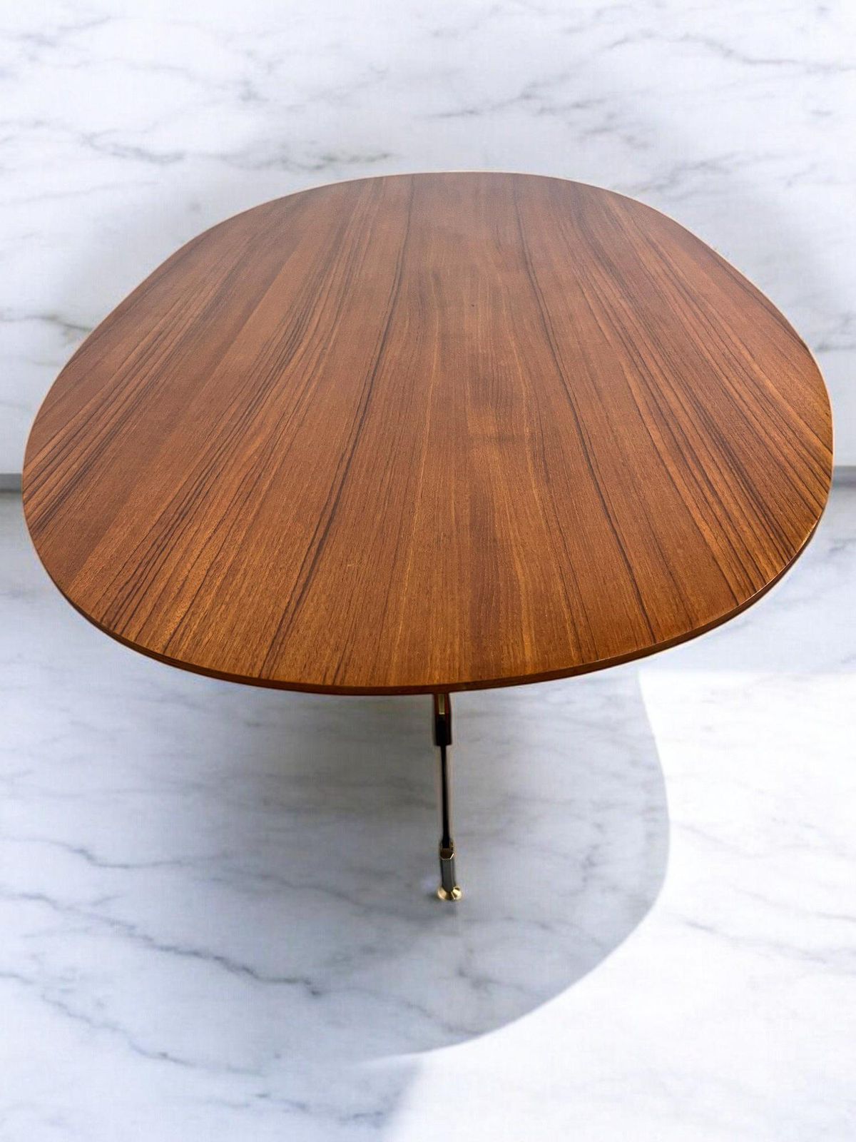 photo vintage Italian Mid Century Dining Teak Table Attributed To Ignazio Gardella, 1960s